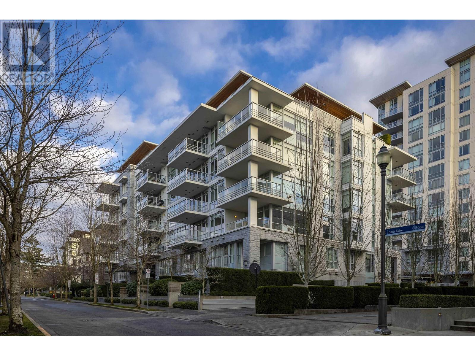 Listing Picture 40 of 40 : 302 6080 IONA DRIVE, Vancouver / 溫哥華 - 魯藝地產 Yvonne Lu Group - MLS Medallion Club Member