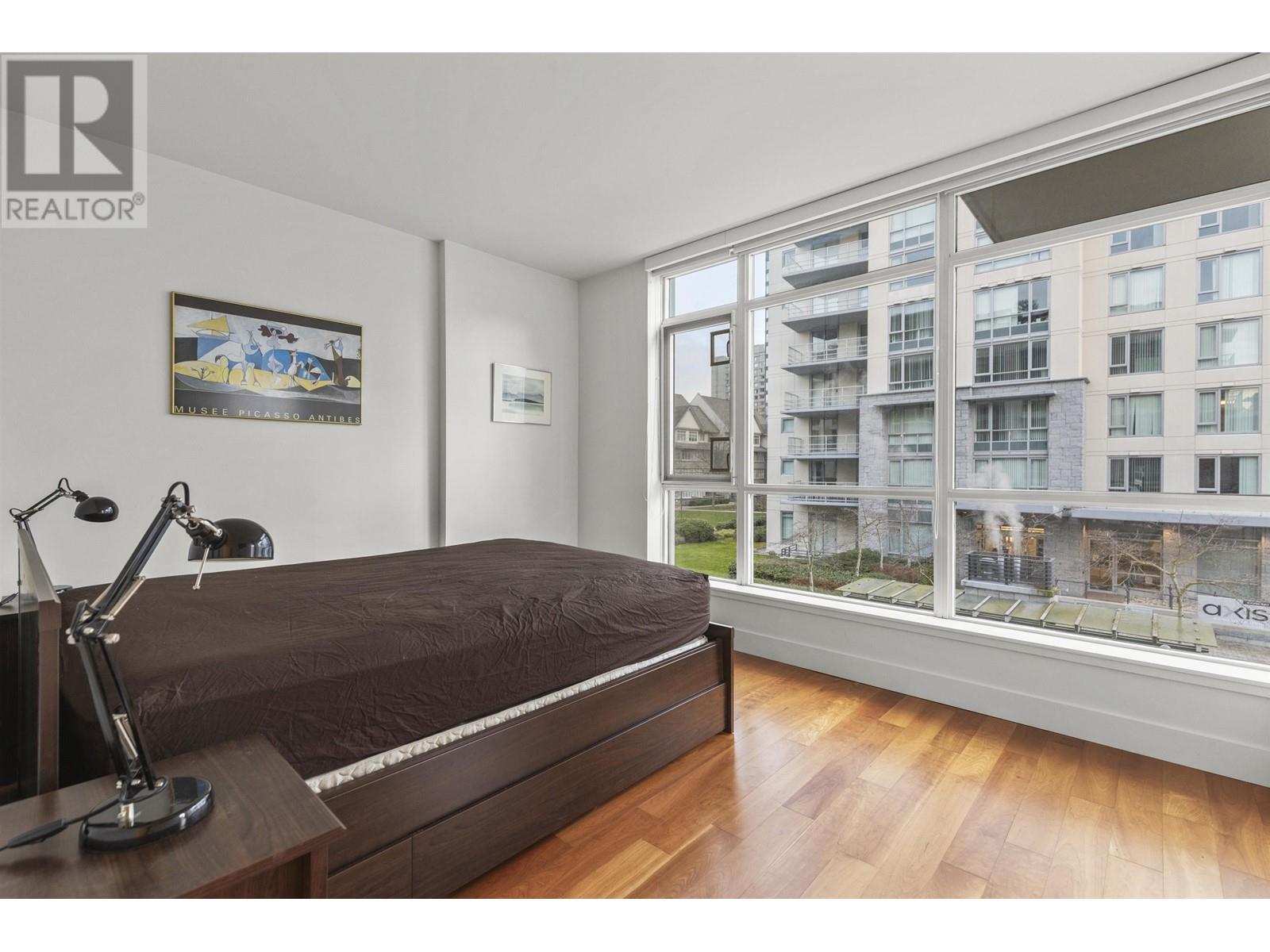 Listing Picture 20 of 40 : 302 6080 IONA DRIVE, Vancouver / 溫哥華 - 魯藝地產 Yvonne Lu Group - MLS Medallion Club Member