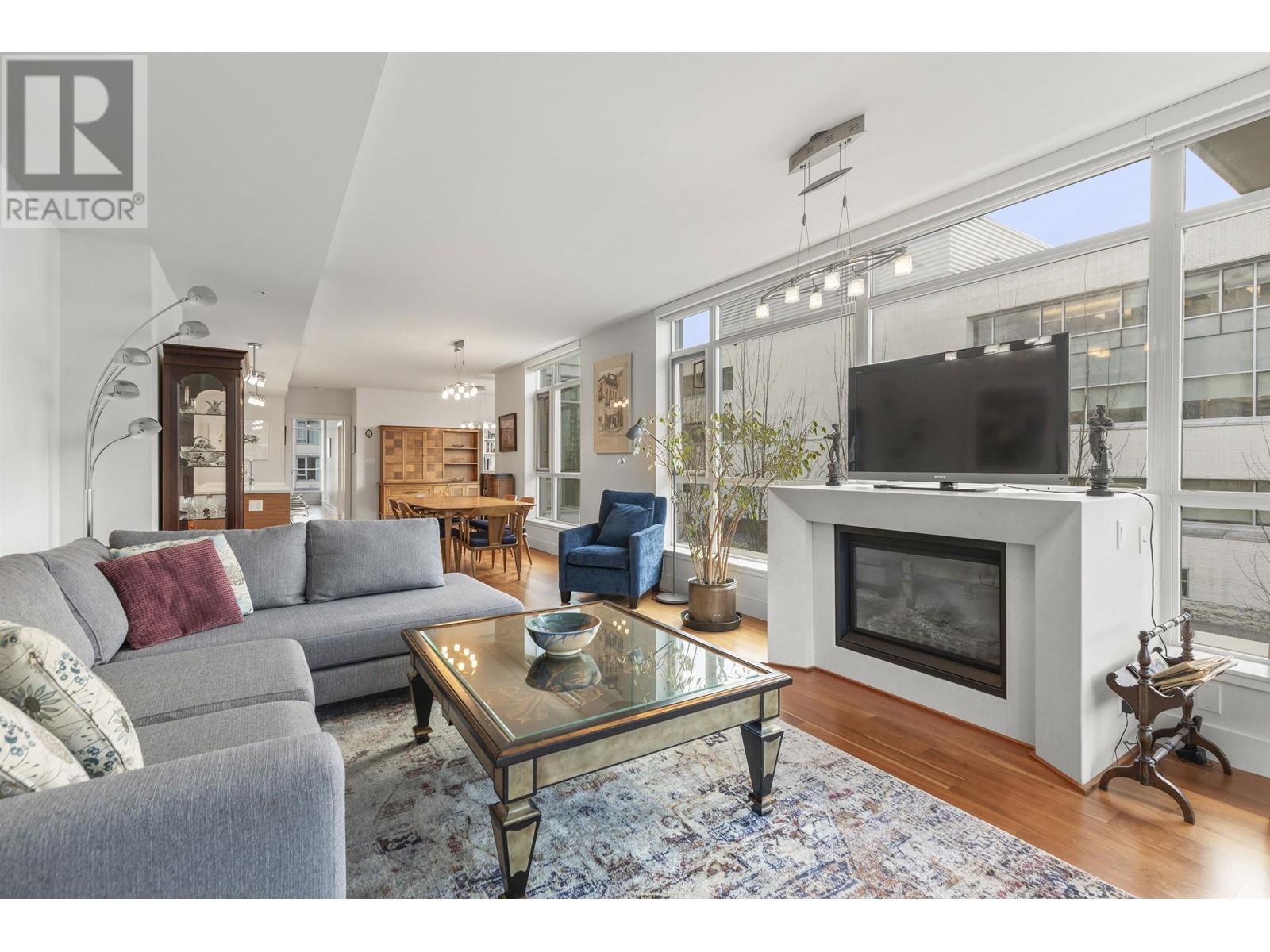 Listing Picture 12 of 40 : 302 6080 IONA DRIVE, Vancouver / 溫哥華 - 魯藝地產 Yvonne Lu Group - MLS Medallion Club Member