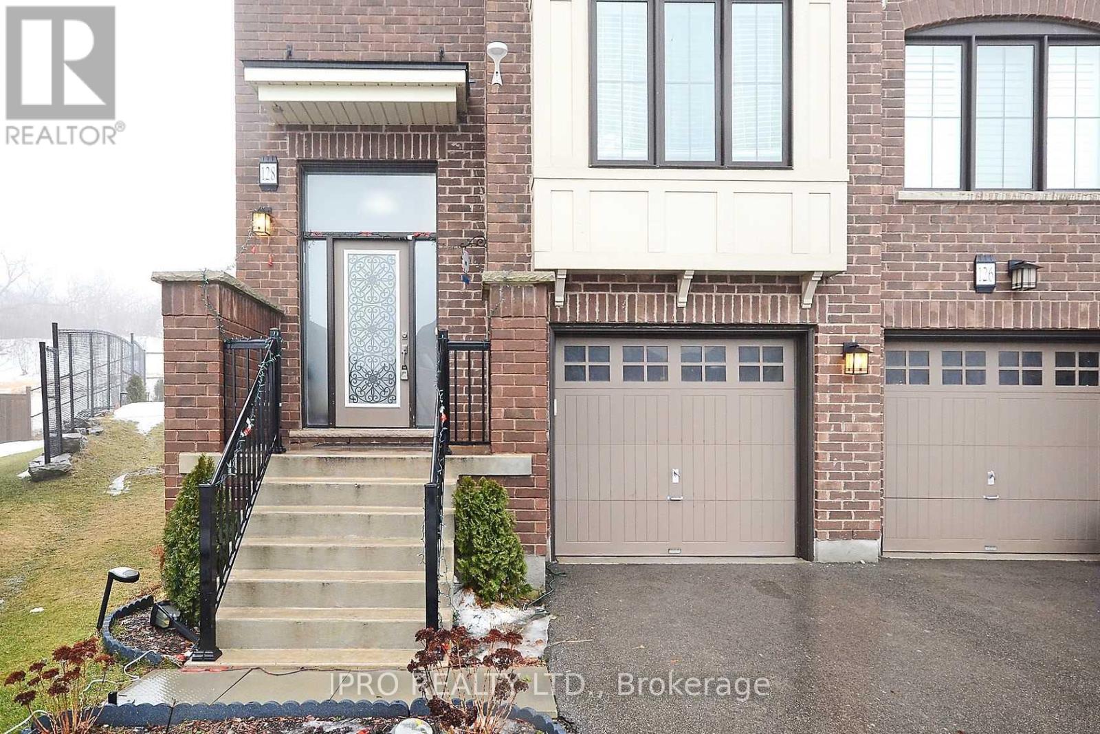 128 CRAFTER CRESCENT, Hamilton, Ontario