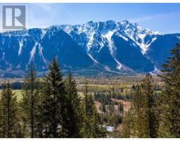 8203 MERLOT PEAK DRIVE, Pemberton, British Columbia