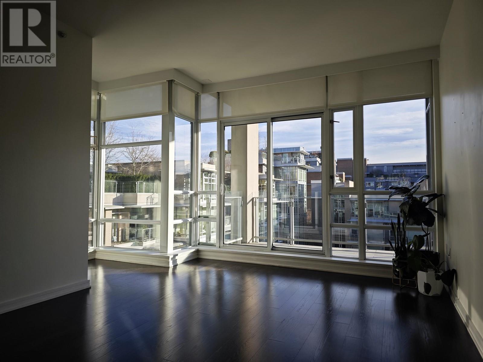 Listing Picture 5 of 10 : 601 1616 COLUMBIA STREET, Vancouver / 溫哥華 - 魯藝地產 Yvonne Lu Group - MLS Medallion Club Member