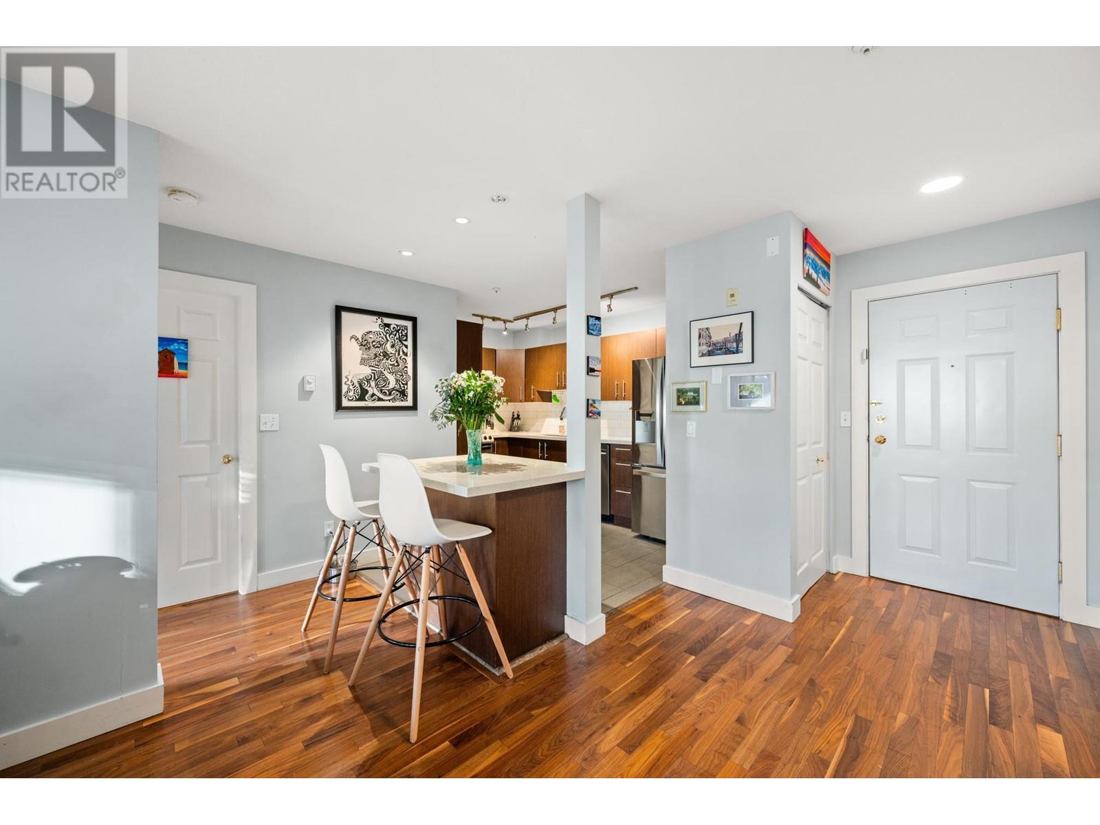 308 128 W 8 Street, North Vancouver, British Columbia V7M 3M1 - Photo 13 - R2960670