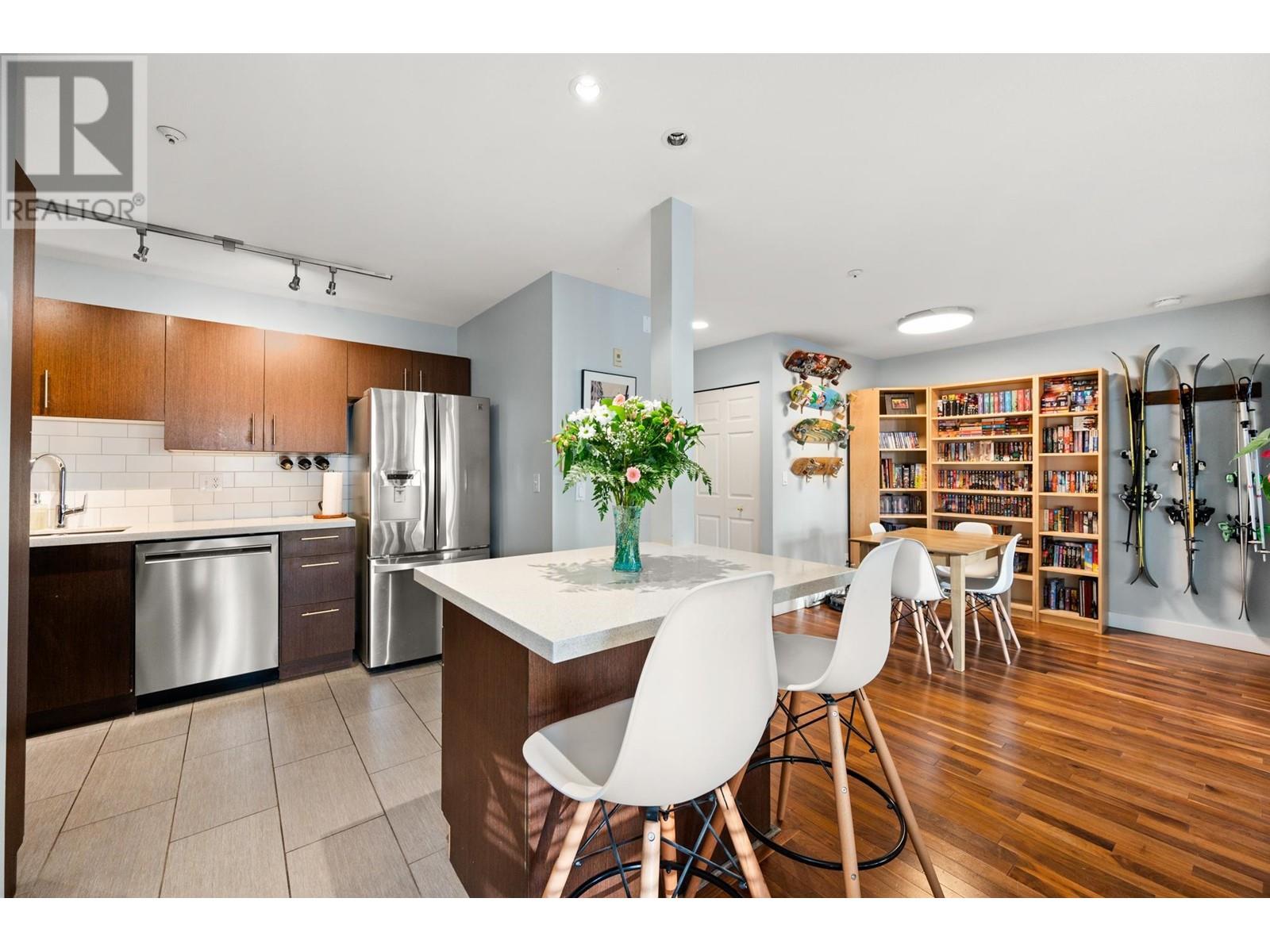 308 128 W 8 Street, North Vancouver, British Columbia V7M 3M1 - Photo 14 - R2960670