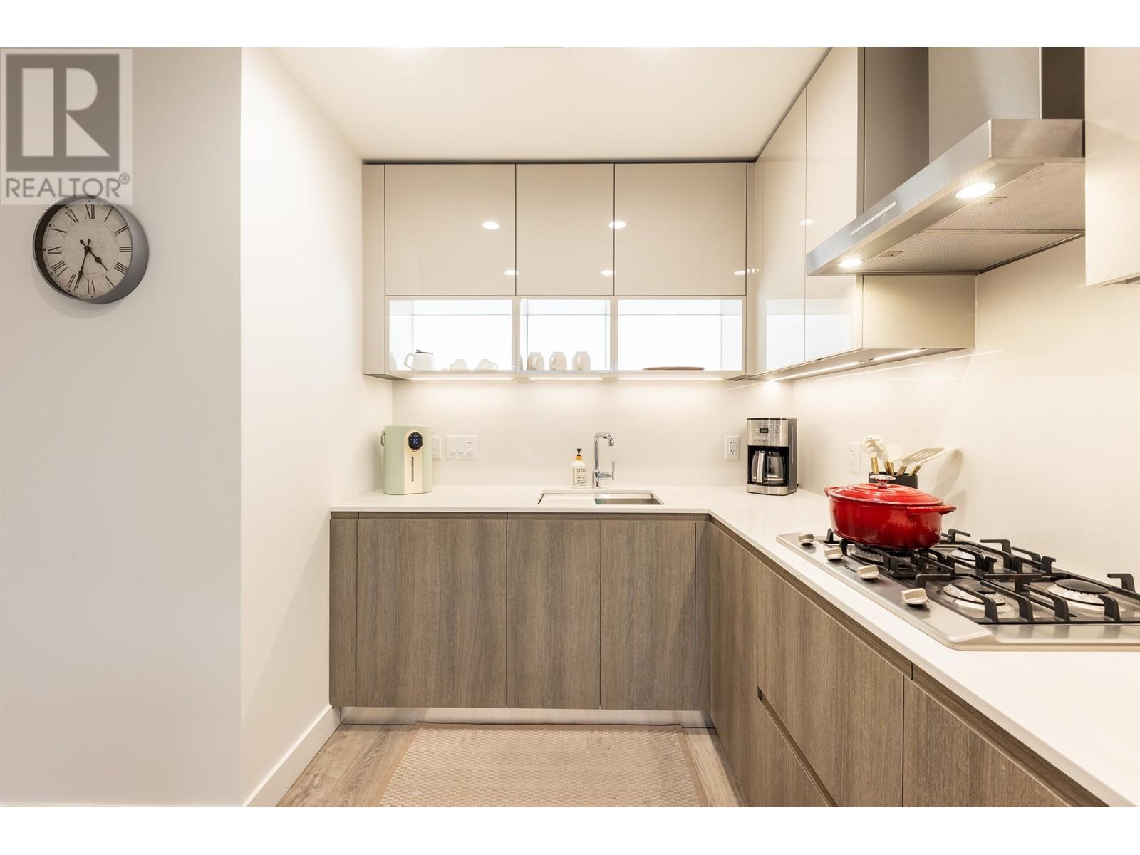 Listing Picture 20 of 39 : 2801 6511 SUSSEX AVENUE, Burnaby / 本拿比 - 魯藝地產 Yvonne Lu Group - MLS Medallion Club Member