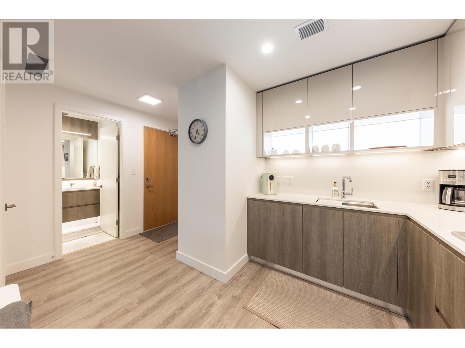 Listing Picture 21 of 39 : 2801 6511 SUSSEX AVENUE, Burnaby / 本拿比 - 魯藝地產 Yvonne Lu Group - MLS Medallion Club Member