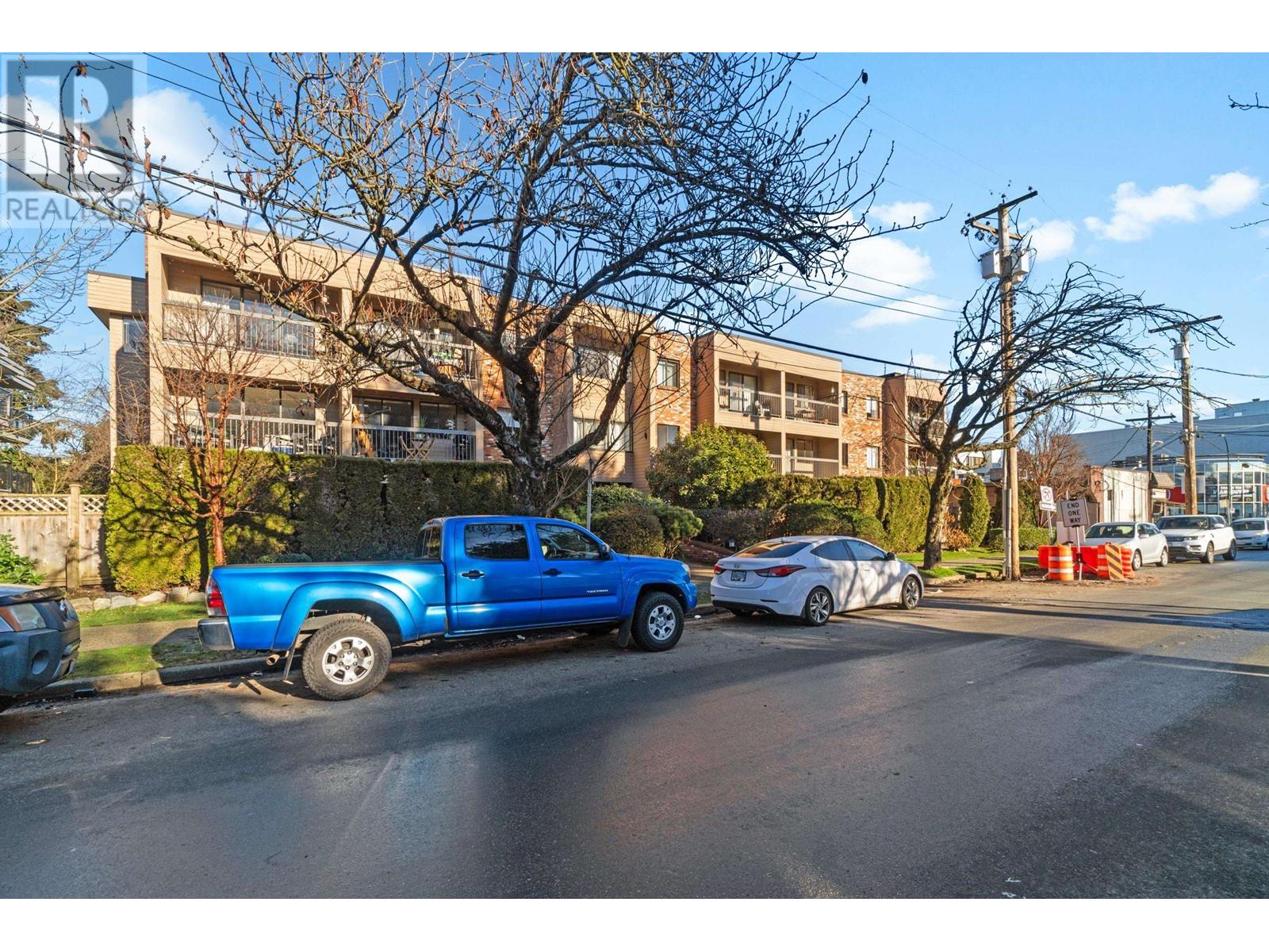 201 1825 W 8th Avenue, Vancouver, British Columbia  V6J 1V9 - Photo 2 - R2960678