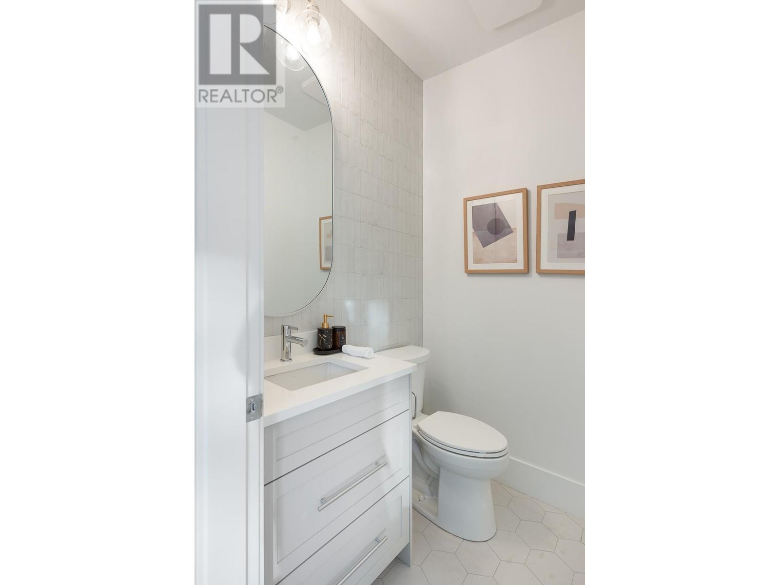 1073 E 22nd Avenue, Vancouver, British Columbia  V0V 0V0 - Photo 11 - R2960702