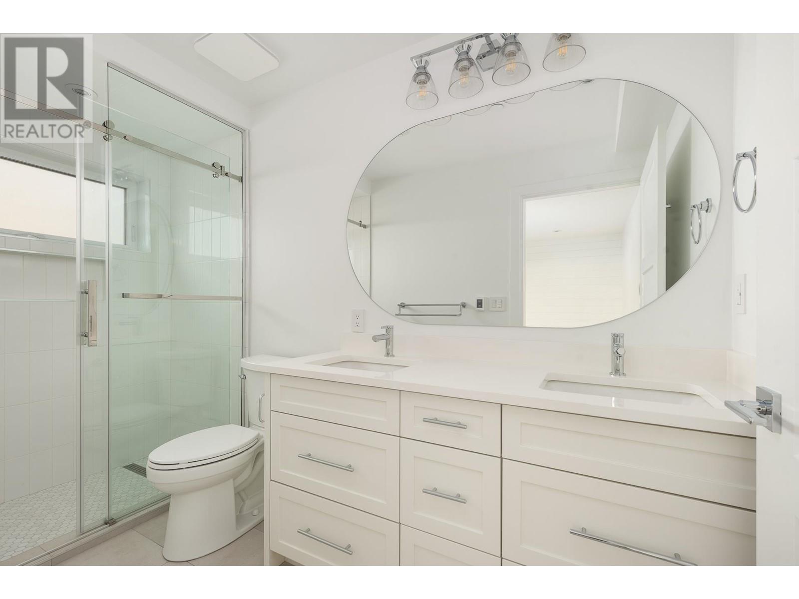 1073 E 22nd Avenue, Vancouver, British Columbia  V0V 0V0 - Photo 15 - R2960702