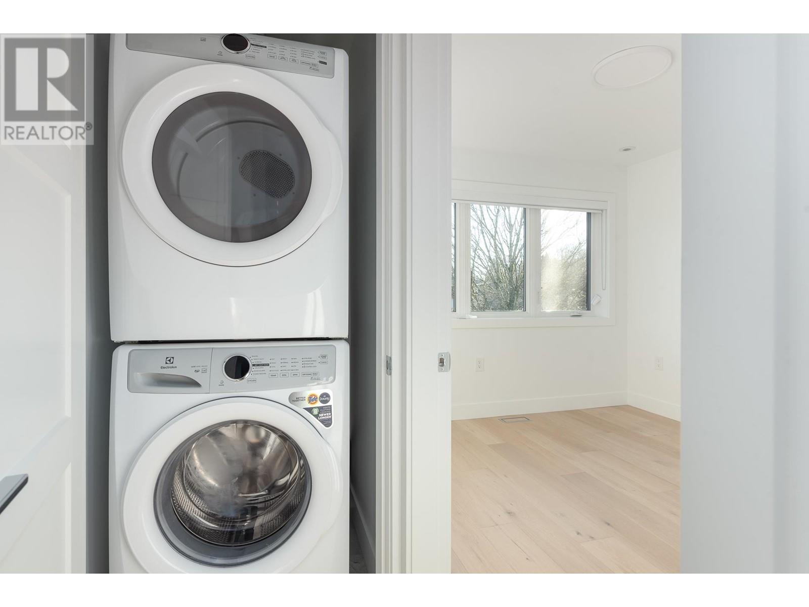 1073 E 22nd Avenue, Vancouver, British Columbia  V0V 0V0 - Photo 18 - R2960702