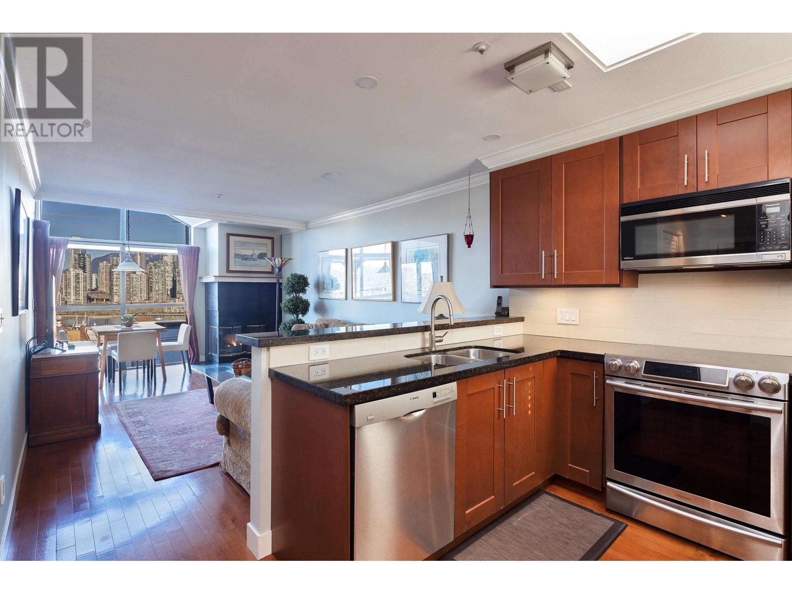 Ph2 1195 W 8th Avenue, Vancouver, British Columbia  V6H 1C5 - Photo 3 - R2960705