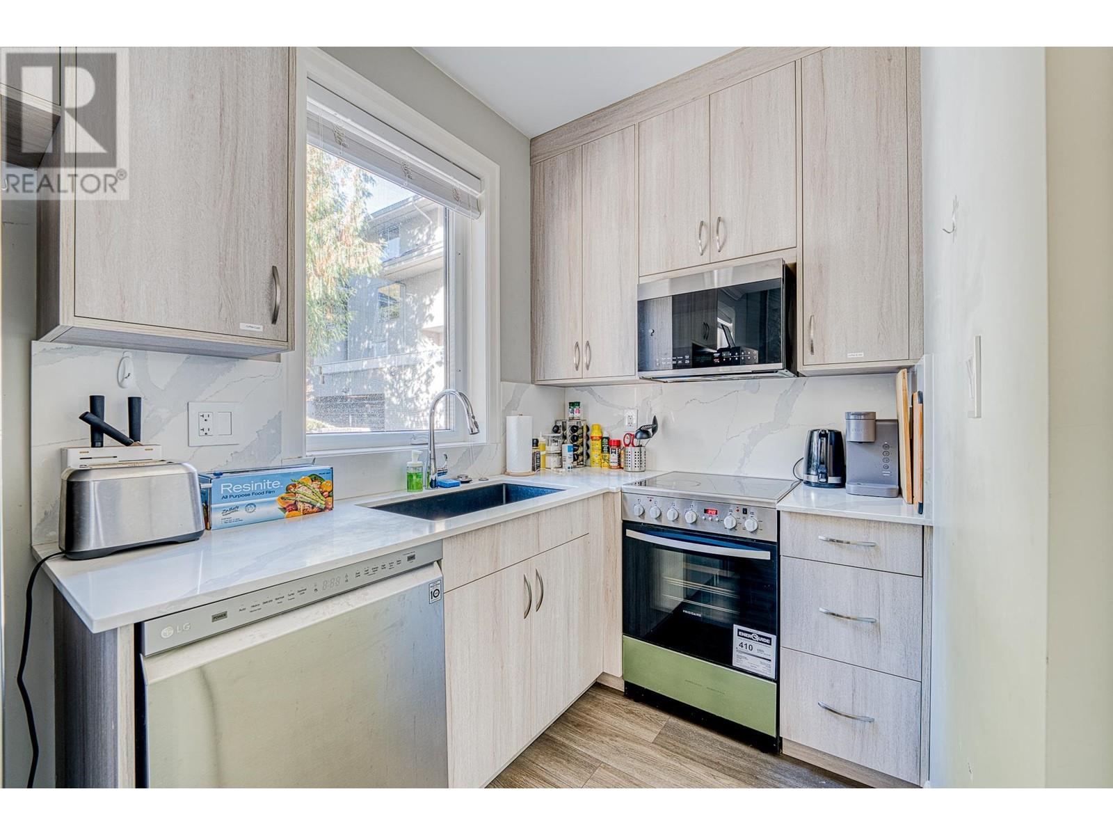 3657 W 29th Avenue, Vancouver, British Columbia  V6S 1T5 - Photo 4 - R2960660