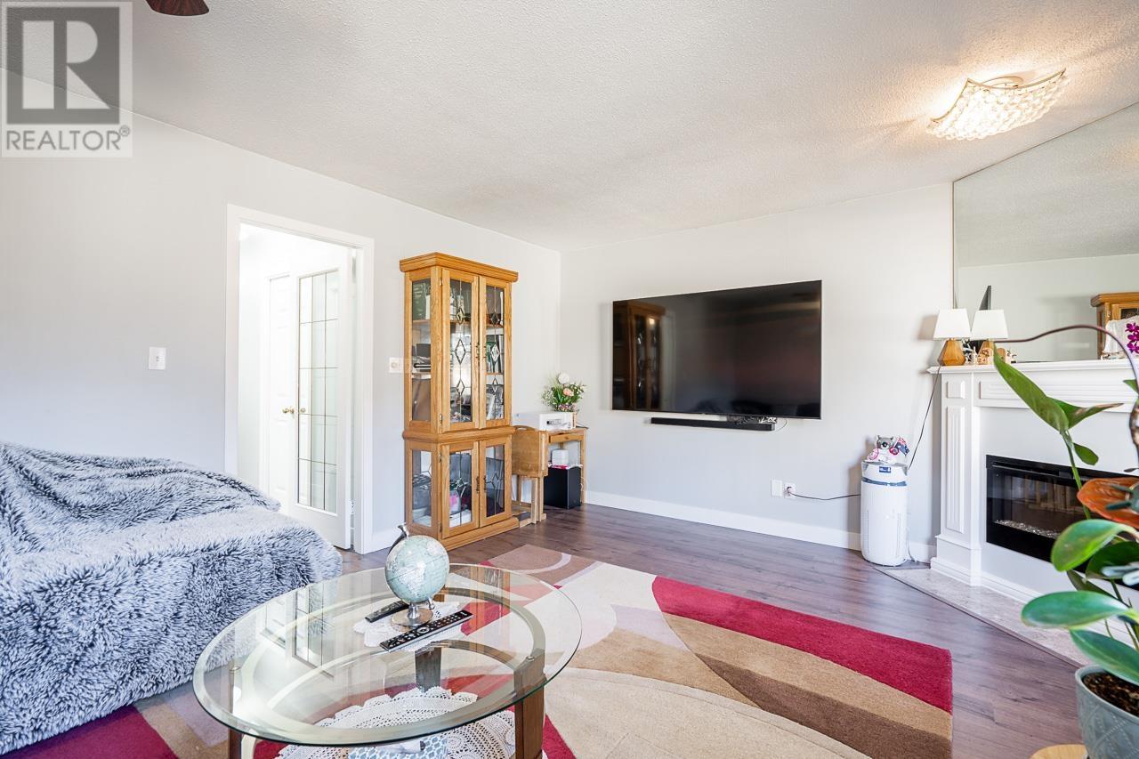 Listing Picture 9 of 30 : 2 8531 BENNETT ROAD, Richmond / 烈治文 - 魯藝地產 Yvonne Lu Group - MLS Medallion Club Member