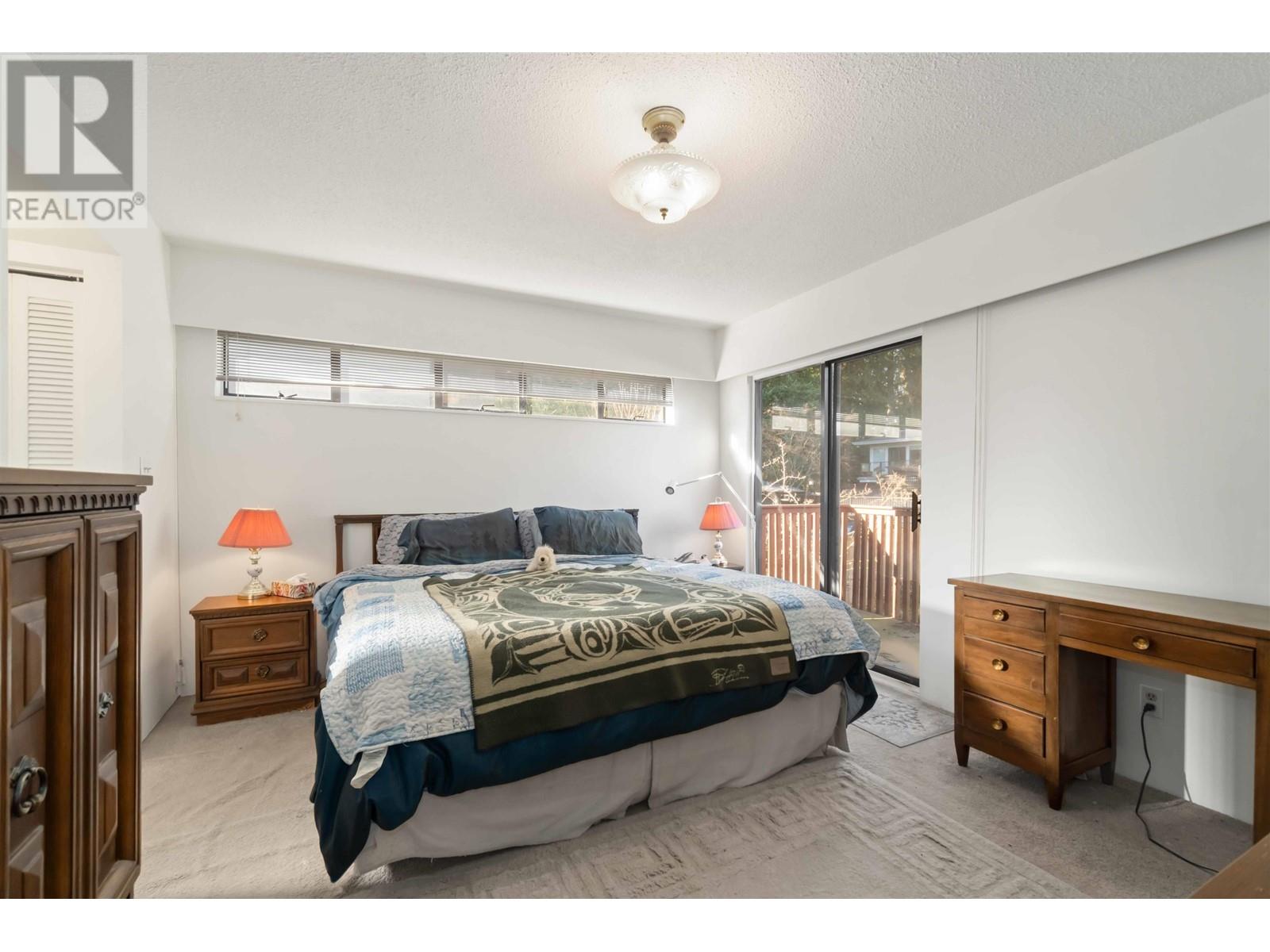 Listing Picture 22 of 31 : 4761 CLINTON STREET, Burnaby / 本拿比 - 魯藝地產 Yvonne Lu Group - MLS Medallion Club Member