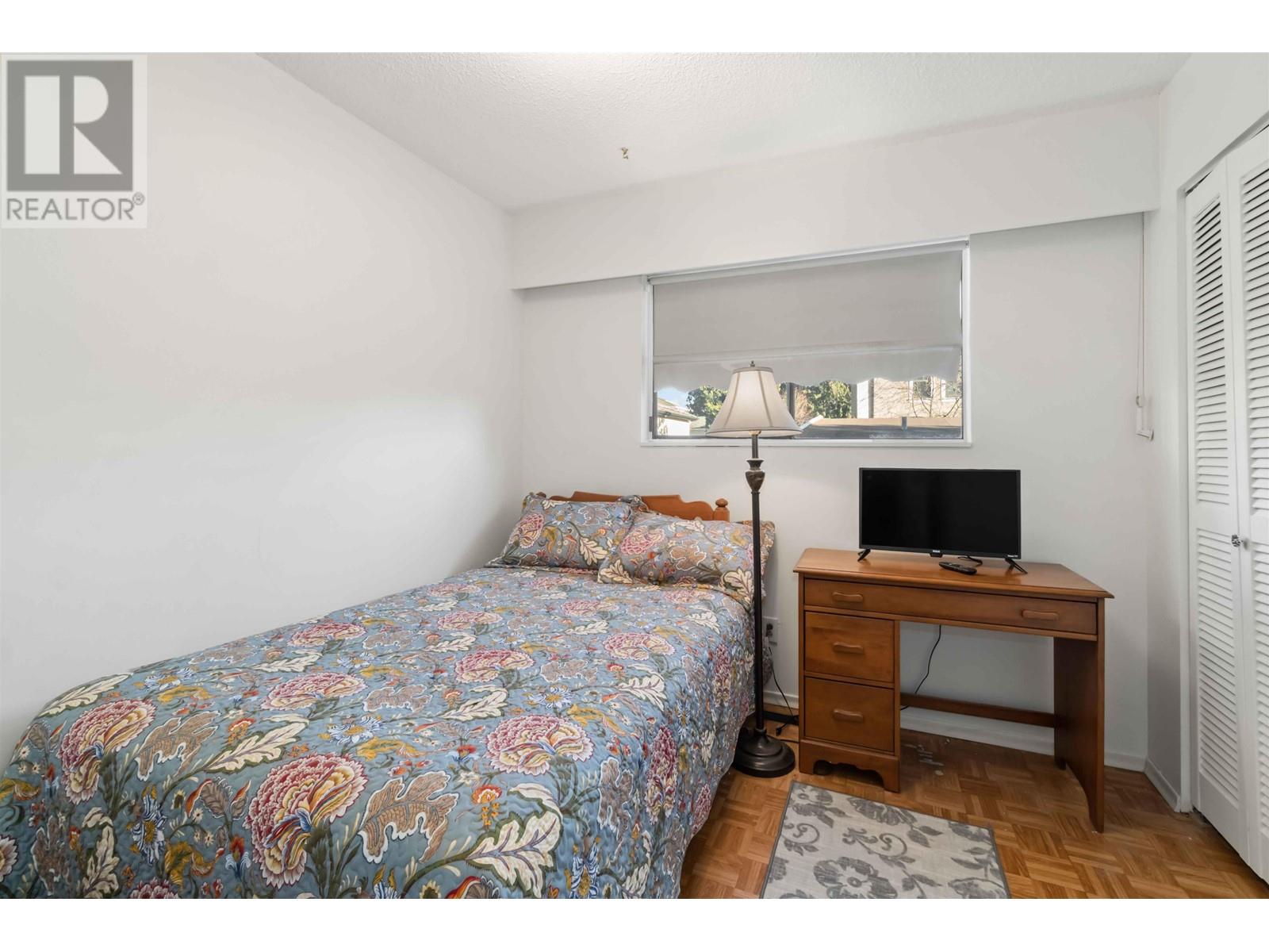 Listing Picture 19 of 31 : 4761 CLINTON STREET, Burnaby / 本拿比 - 魯藝地產 Yvonne Lu Group - MLS Medallion Club Member
