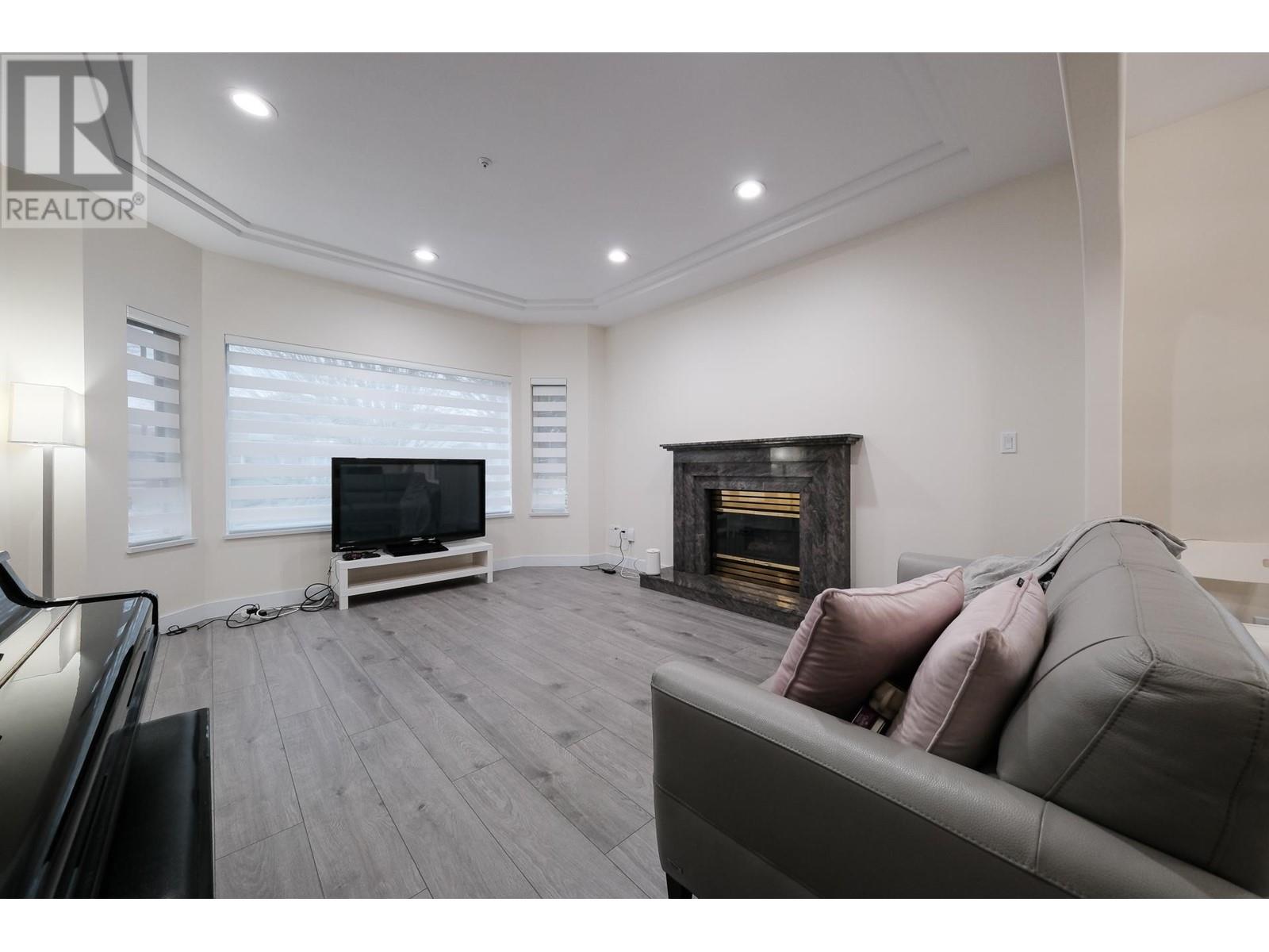 6488 Dumfries Street, Vancouver, British Columbia  V5P 3B4 - Photo 4 - R2960589