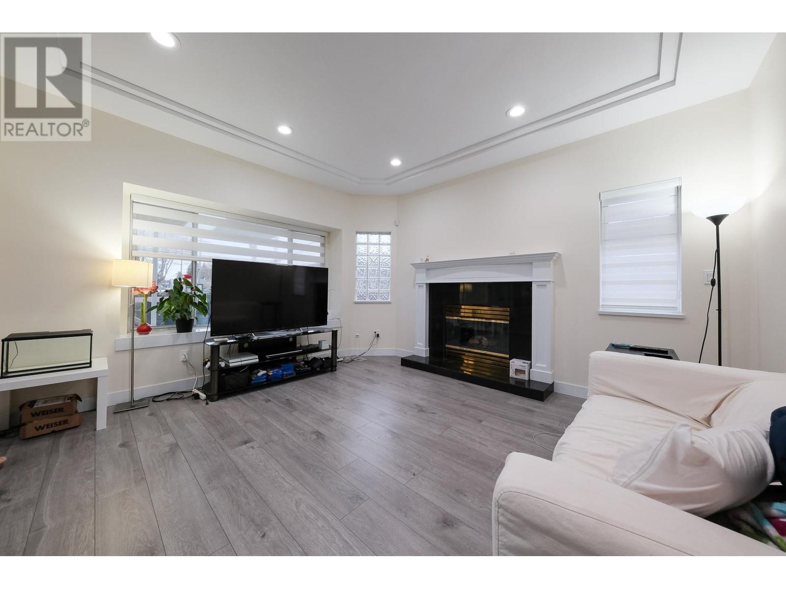 6488 Dumfries Street, Vancouver, British Columbia  V5P 3B4 - Photo 9 - R2960589