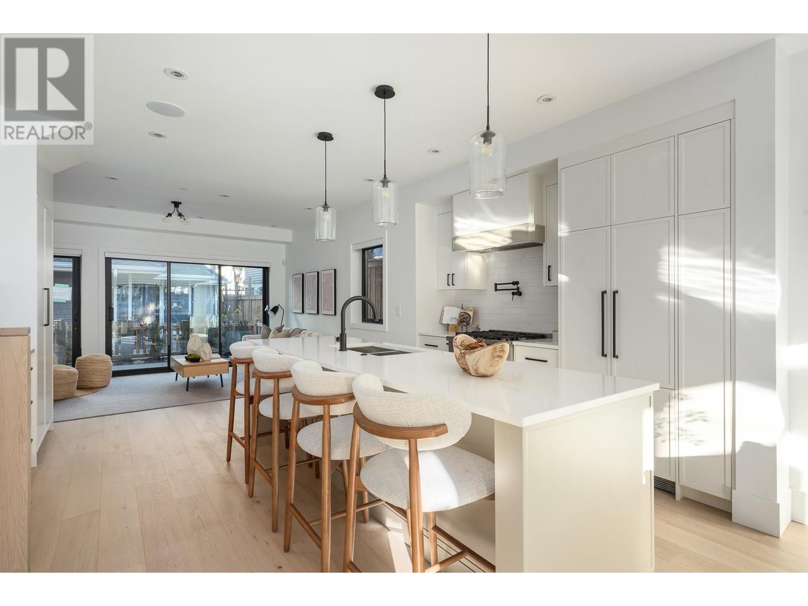 1075 E 22nd Avenue, Vancouver, British Columbia  V5V 1W2 - Photo 3 - R2960719