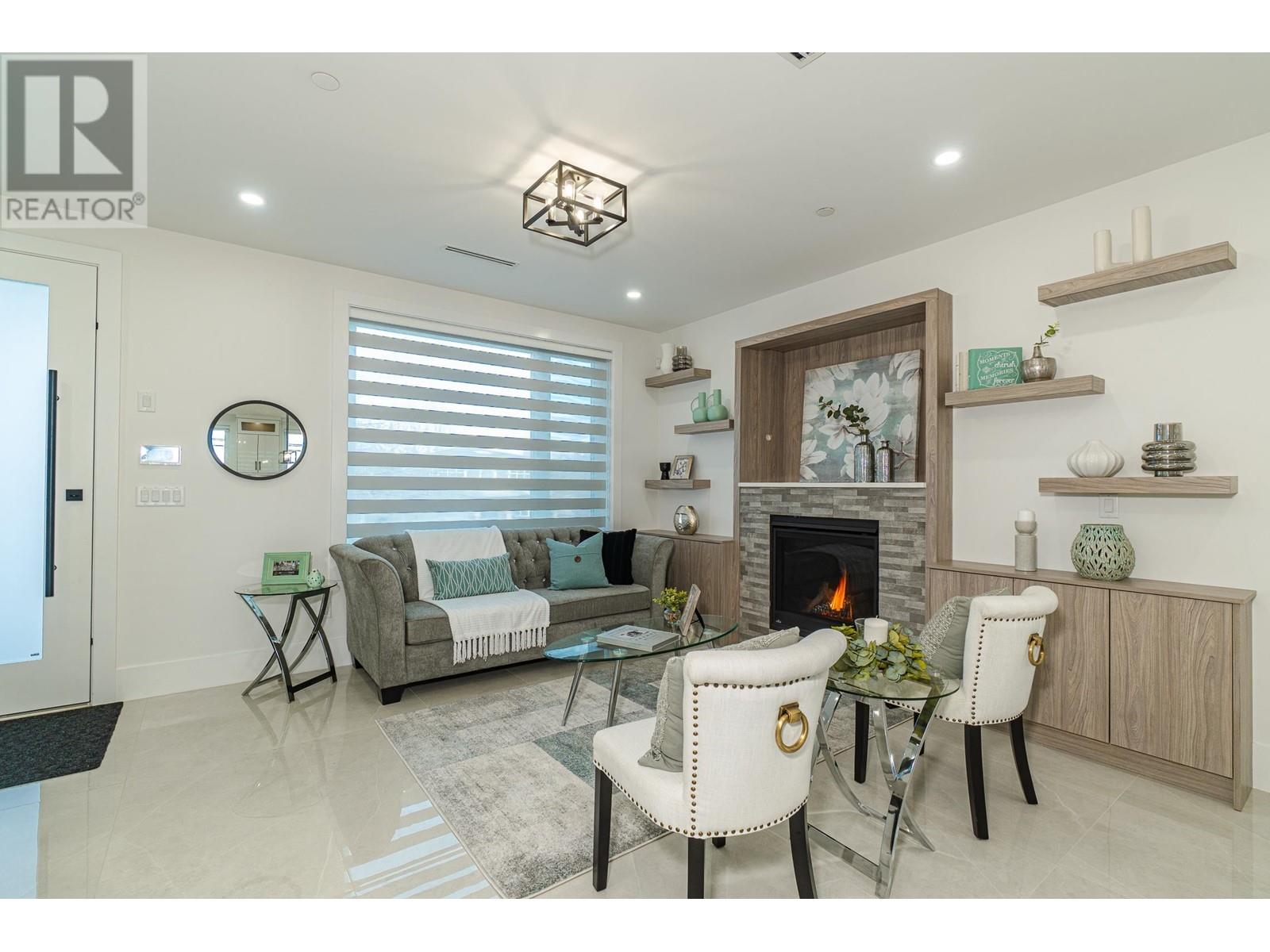 2792 E 49th Avenue, Vancouver, British Columbia  V0V 0V0 - Photo 4 - R2960730