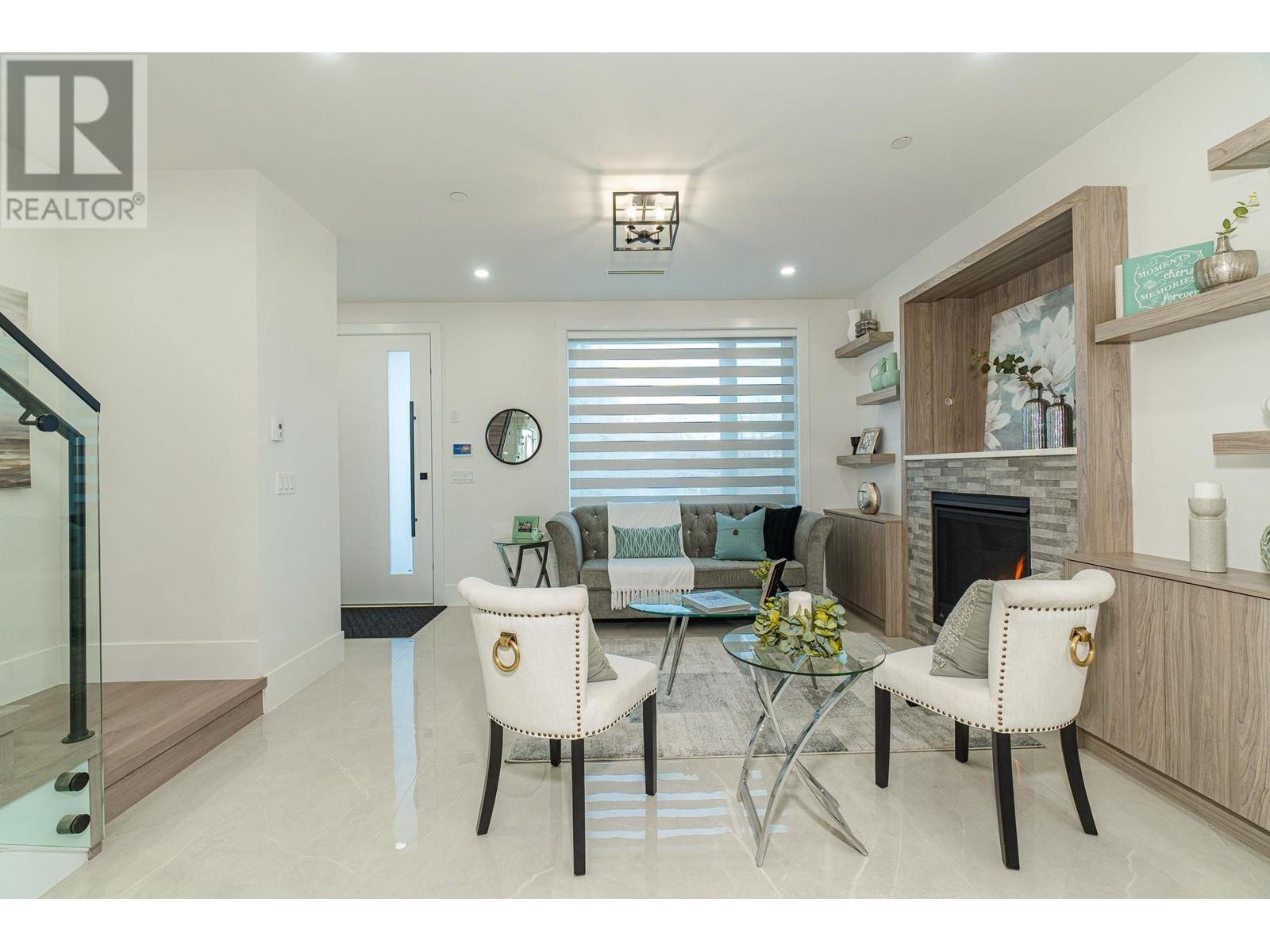 2792 E 49th Avenue, Vancouver, British Columbia  V0V 0V0 - Photo 5 - R2960730