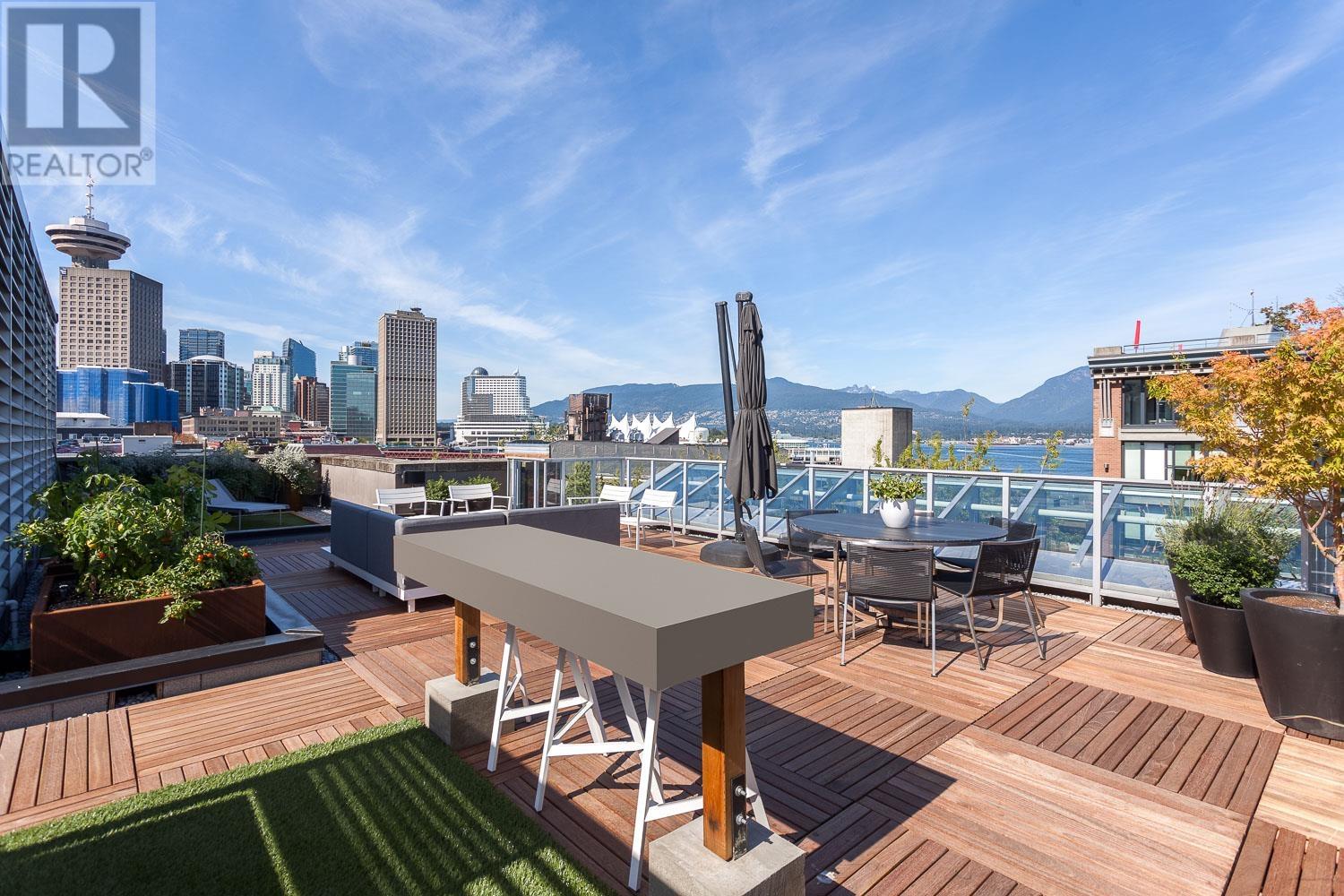 701 36 Water Street, Vancouver, British Columbia  V6B 0B7 - Photo 1 - R2960754