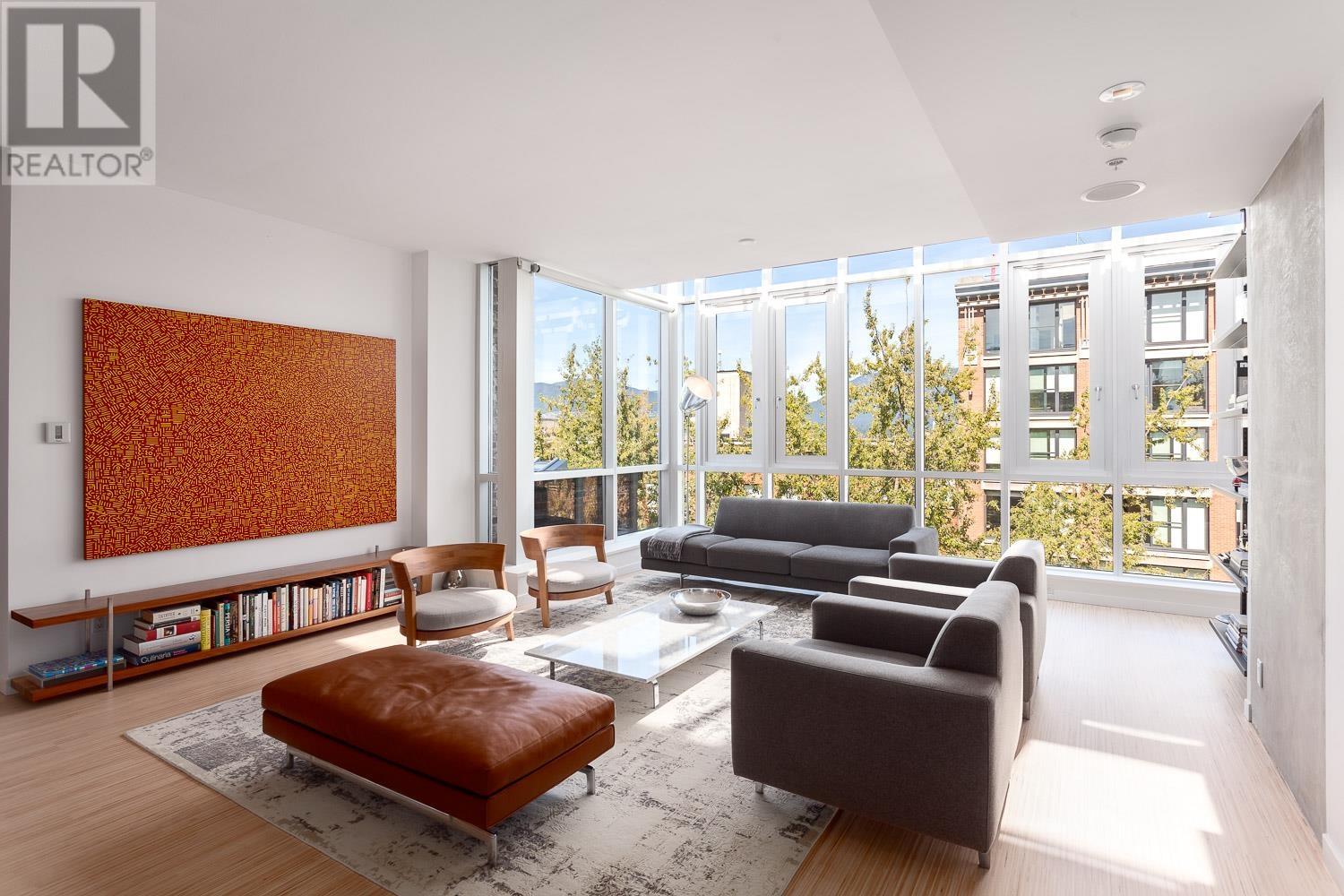701 36 Water Street, Vancouver, British Columbia  V6B 0B7 - Photo 2 - R2960754