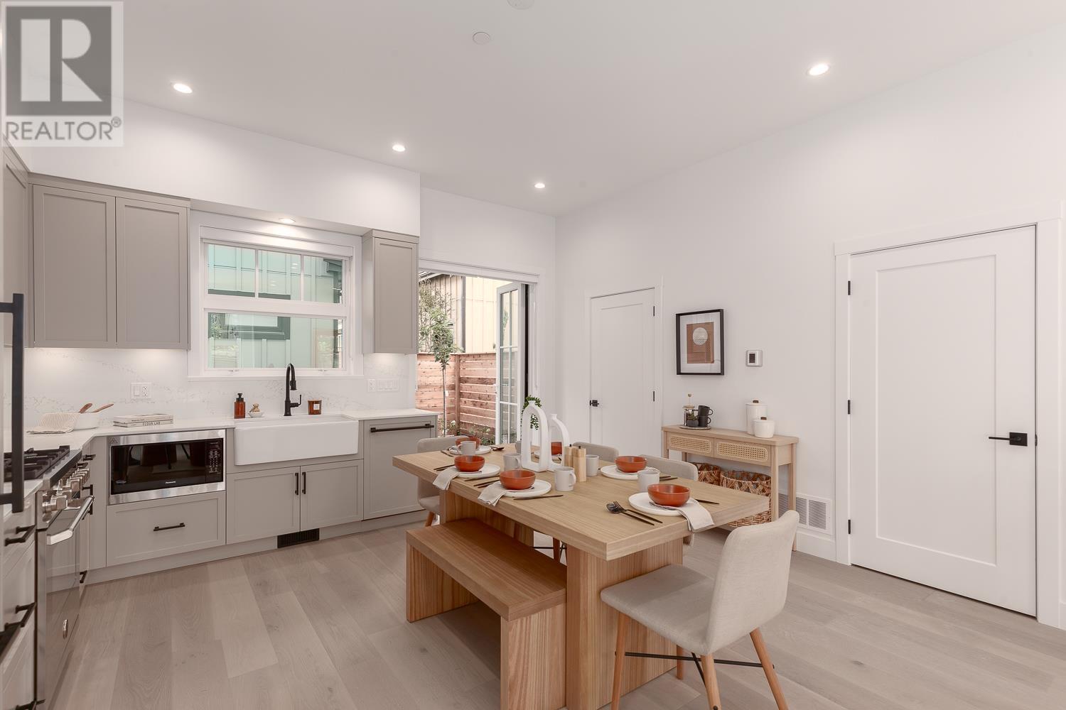 1961 Napier Street, Vancouver, British Columbia  V5L 2N6 - Photo 6 - R2960729