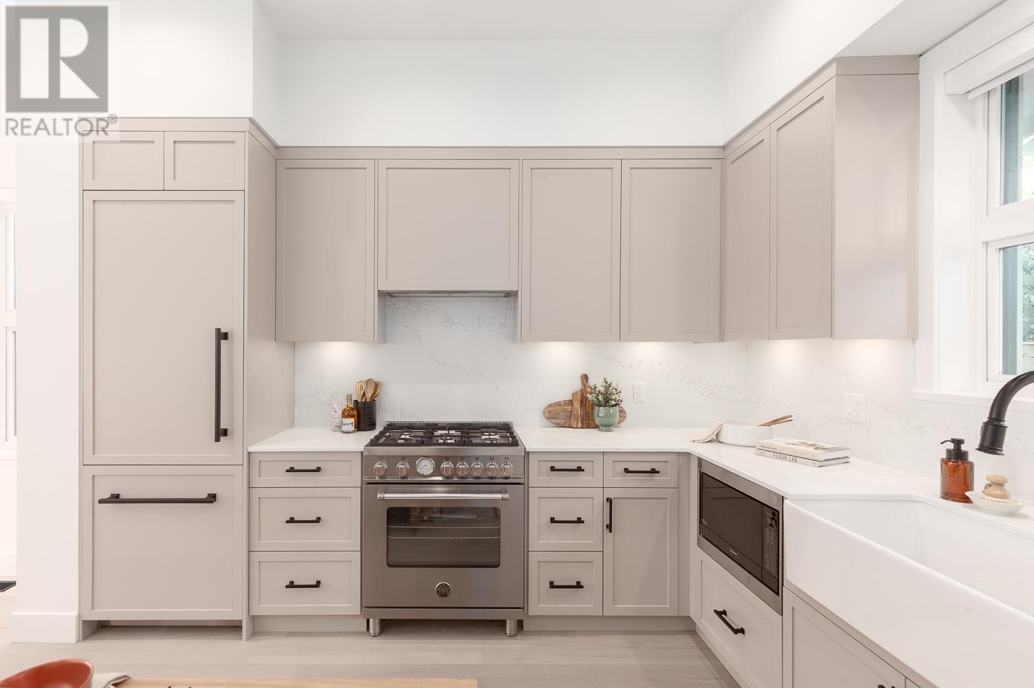 1961 Napier Street, Vancouver, British Columbia  V5L 2N6 - Photo 9 - R2960729