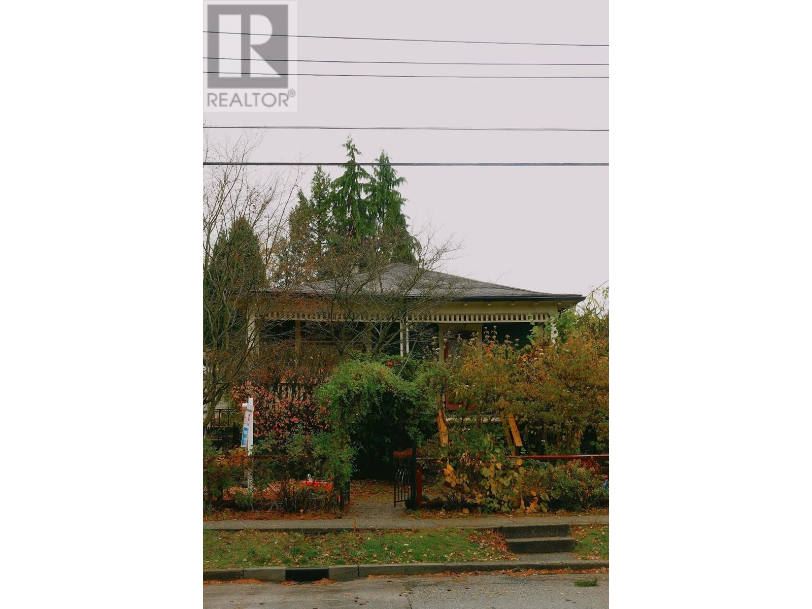 Property at 1121 EDINBURGH STREET image 3