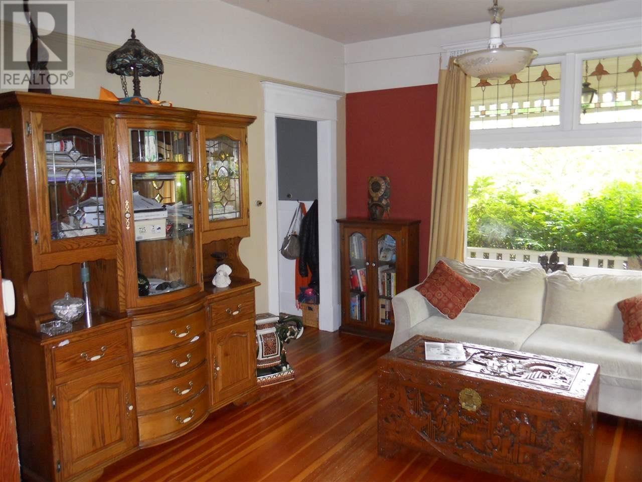 1121 Edinburgh Street, New Westminster, British Columbia  V3M 2V6 - Photo 6 - R2960743