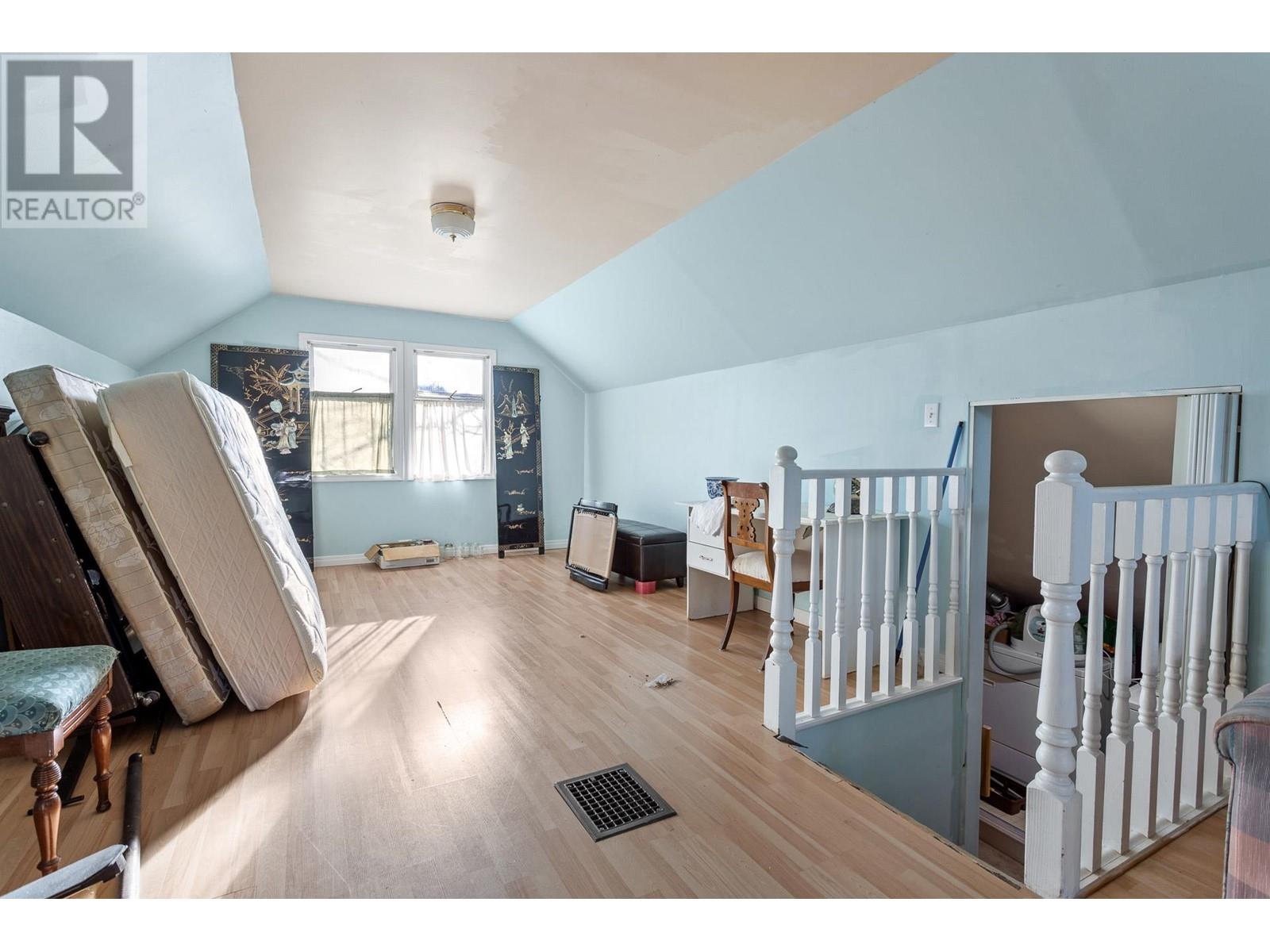 1013 Tuxedo Drive, Port Moody, British Columbia  V3H 1L3 - Photo 13 - R2954012