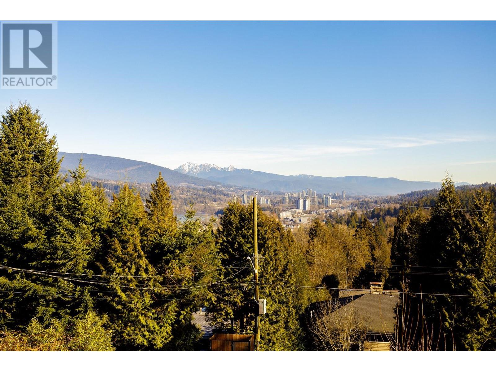 1013 Tuxedo Drive, Port Moody, British Columbia  V3H 1L3 - Photo 5 - R2954012