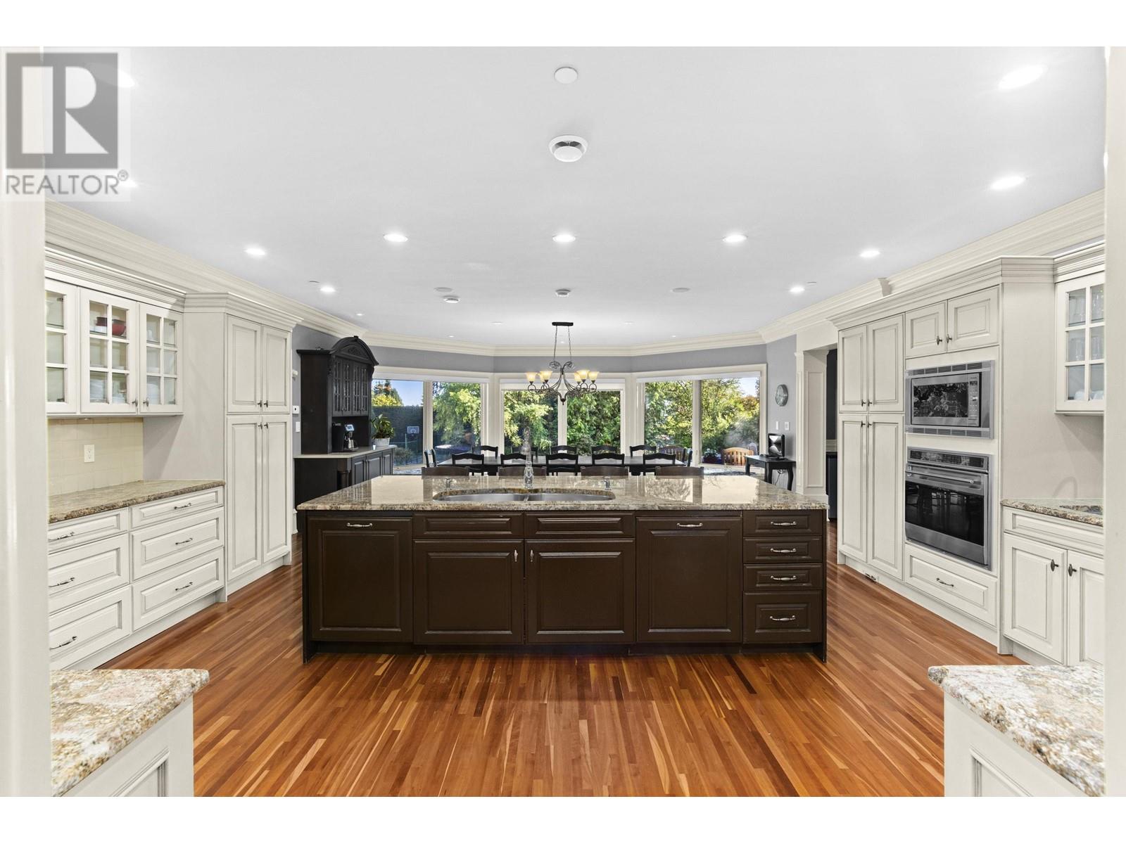 Property at 2980 PALMERSTON AVENUE image 5