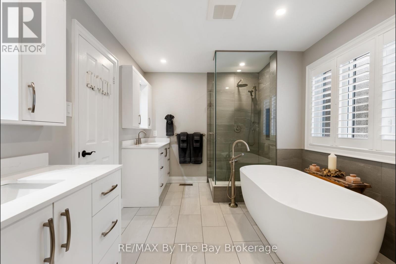 12 Birchwood Trail, Wasaga Beach, Ontario  L9Z 1B2 - Photo 20 - S11943031