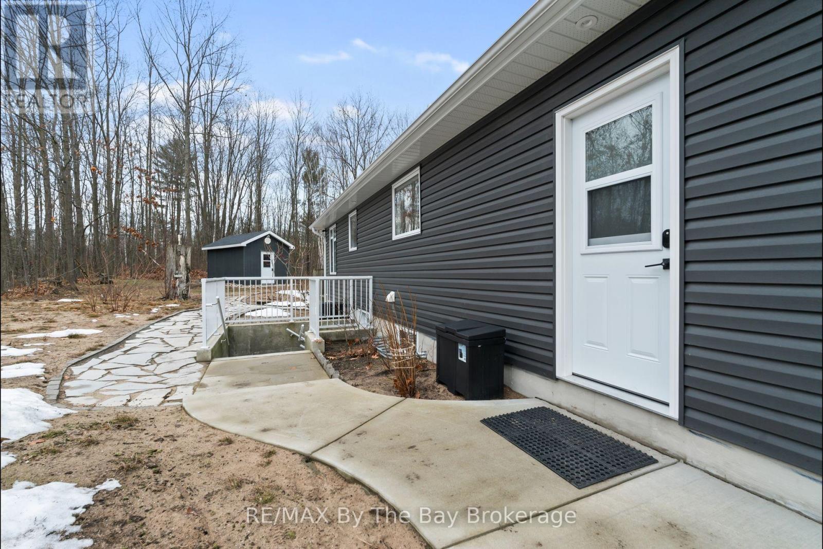 12 Birchwood Trail, Wasaga Beach, Ontario  L9Z 1B2 - Photo 34 - S11943031