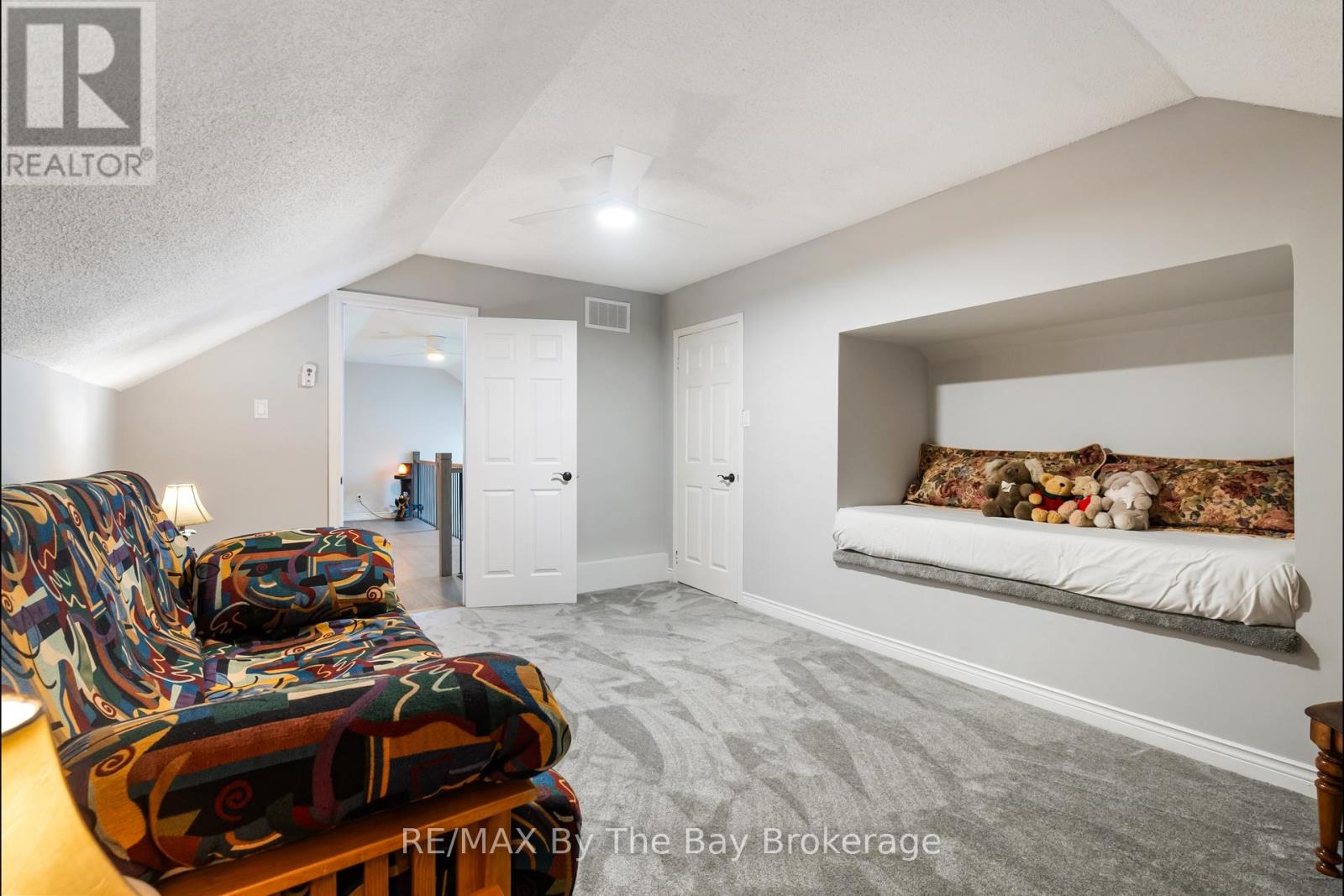 12 Birchwood Trail, Wasaga Beach, Ontario  L9Z 1B2 - Photo 7 - S11943031