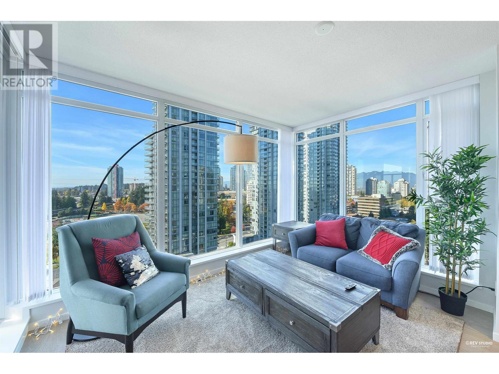 Listing Picture 4 of 29 : 1503 6700 DUNBLANE AVENUE, Burnaby / 本拿比 - 魯藝地產 Yvonne Lu Group - MLS Medallion Club Member