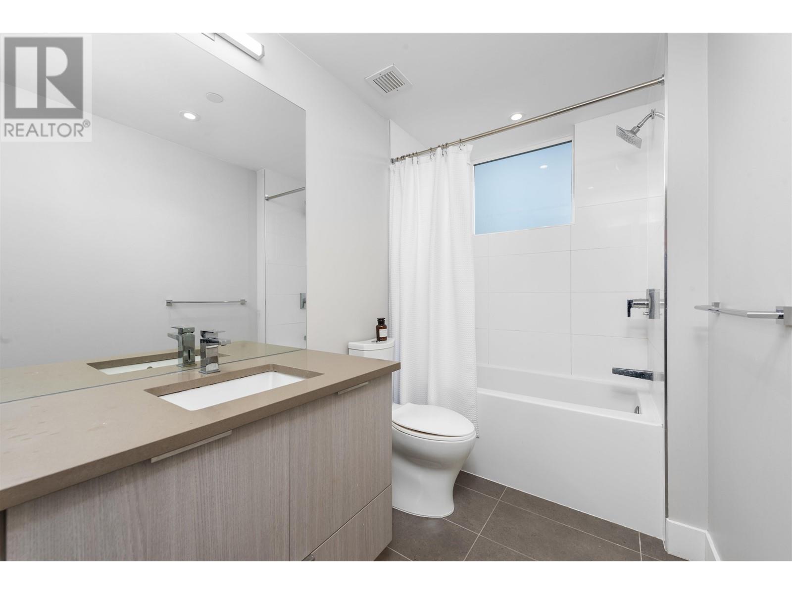 Listing Picture 20 of 37 : 309 3588 SAWMILL CRESCENT, Vancouver / 溫哥華 - 魯藝地產 Yvonne Lu Group - MLS Medallion Club Member