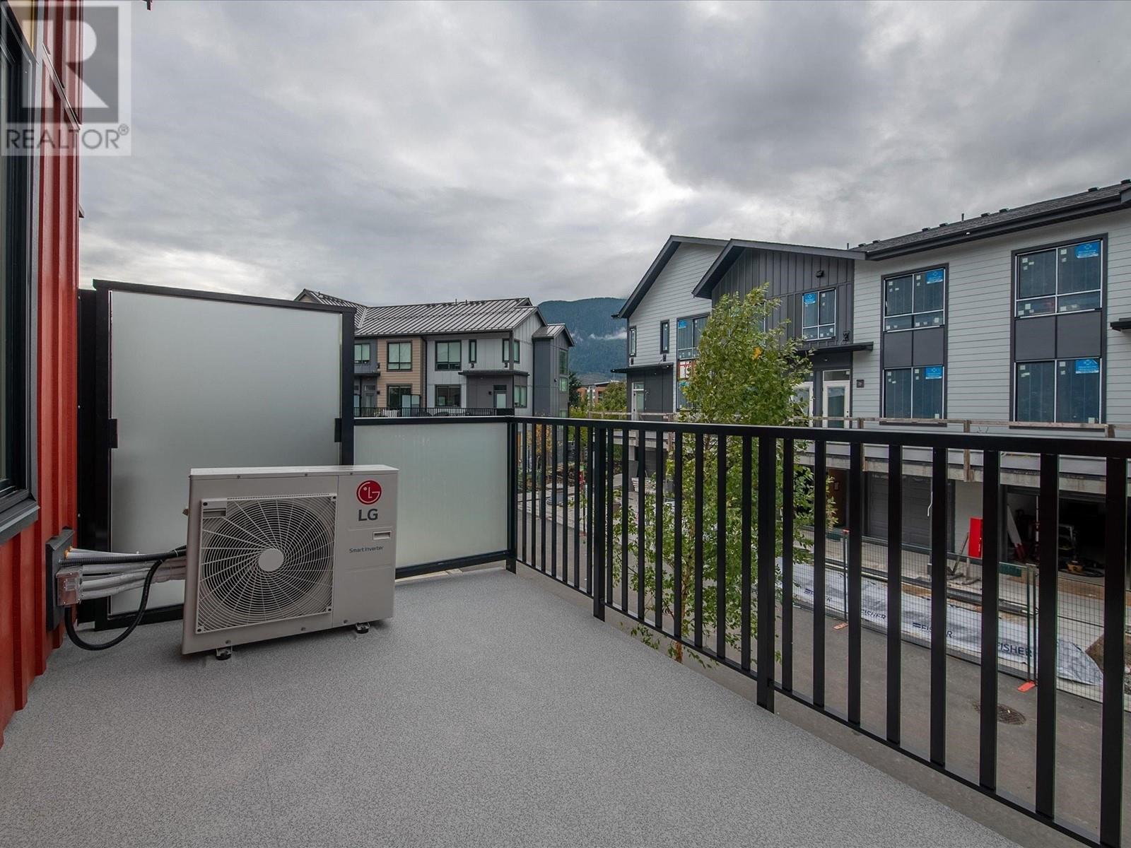 38062 Helm Way, Squamish, British Columbia  V0N 3G0 - Photo 30 - R2960769