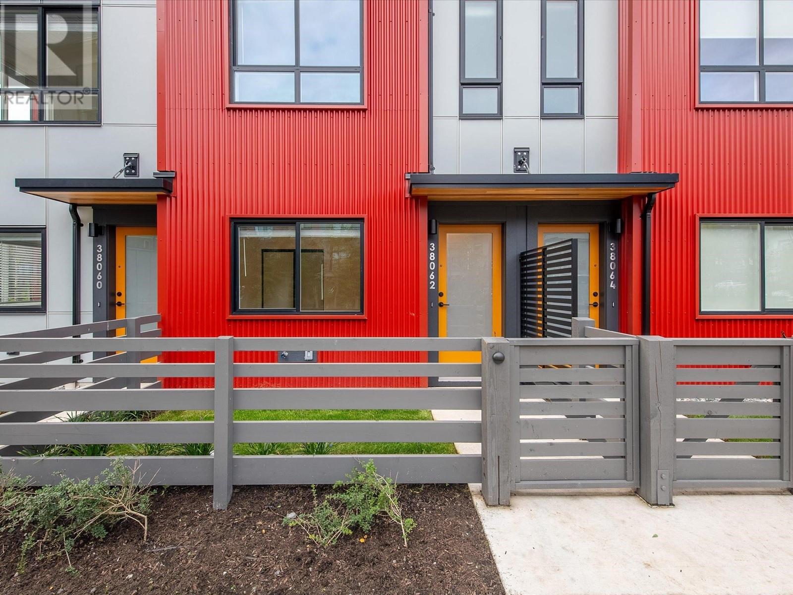 38062 Helm Way, Squamish, British Columbia  V0N 3G0 - Photo 32 - R2960769