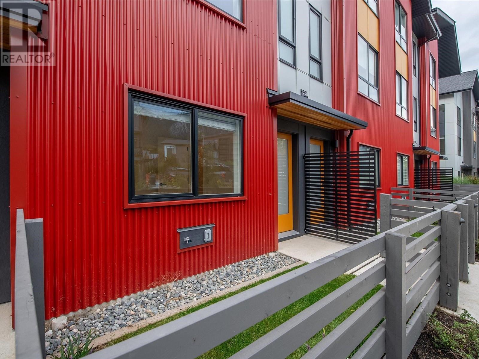 38062 Helm Way, Squamish, British Columbia  V0N 3G0 - Photo 33 - R2960769