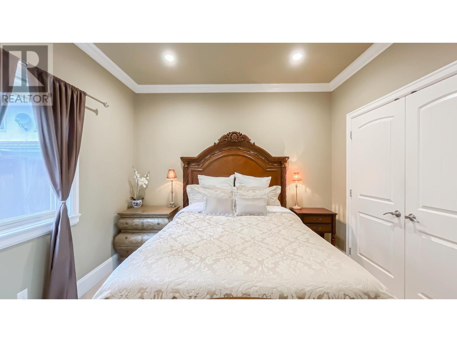 Listing Picture 15 of 38 : 3420 LOCKHART ROAD, Richmond / 烈治文 - 魯藝地產 Yvonne Lu Group - MLS Medallion Club Member