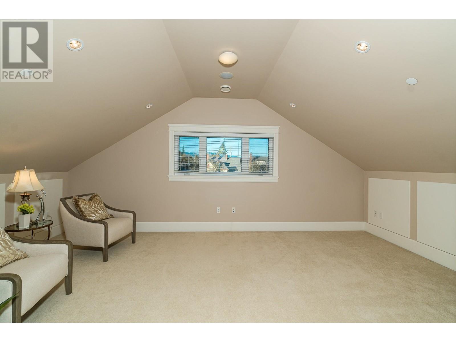 Listing Picture 23 of 37 : 3452 W 32ND AVENUE, Vancouver / 溫哥華 - 魯藝地產 Yvonne Lu Group - MLS Medallion Club Member