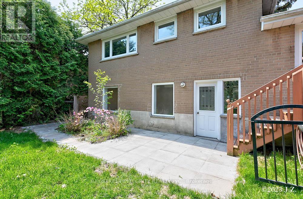 Lower - 27 Heathview Avenue, Toronto, Ontario  M2K 2C2 - Photo 3 - C11943078