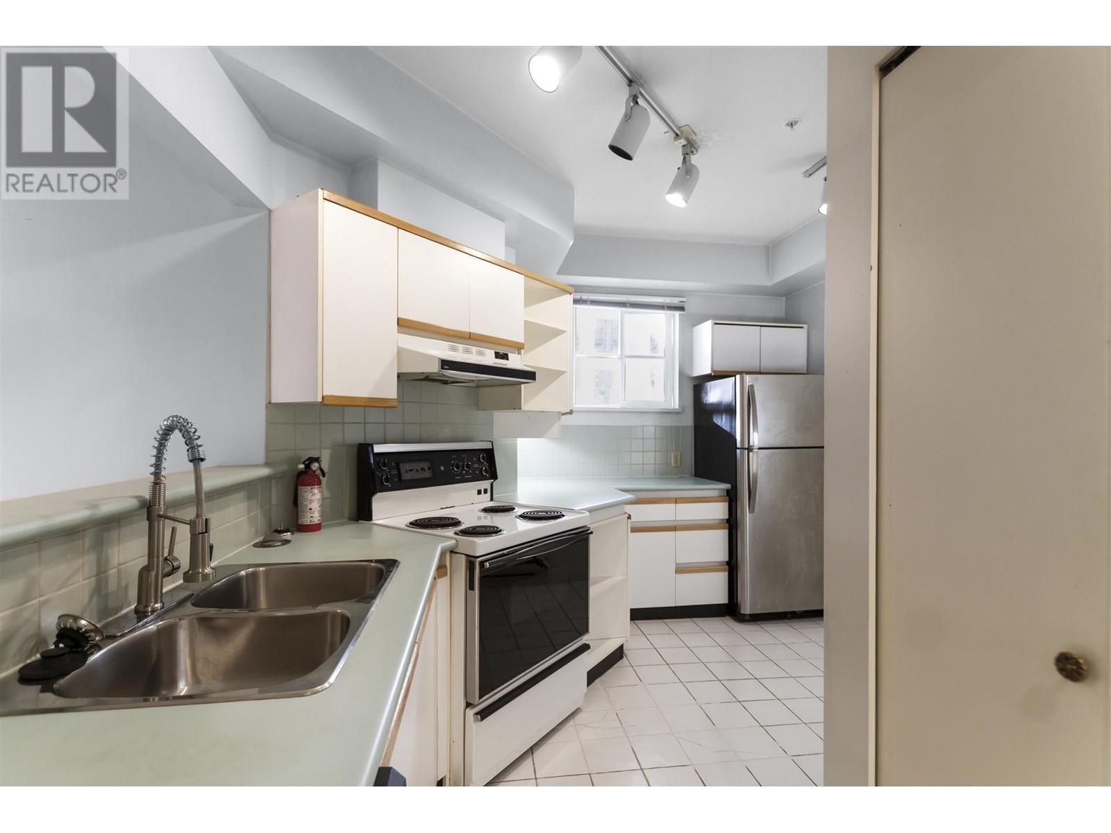 105 2175 W 3rd Avenue, Vancouver, British Columbia  V6K 1L2 - Photo 12 - R2960795