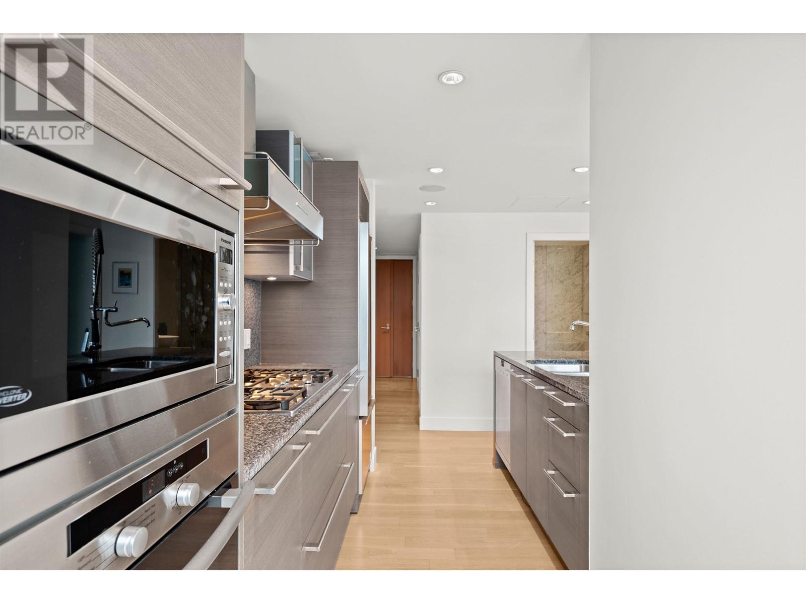 Listing Picture 6 of 30 : 2605 1111 ALBERNI STREET, Vancouver / 溫哥華 - 魯藝地產 Yvonne Lu Group - MLS Medallion Club Member