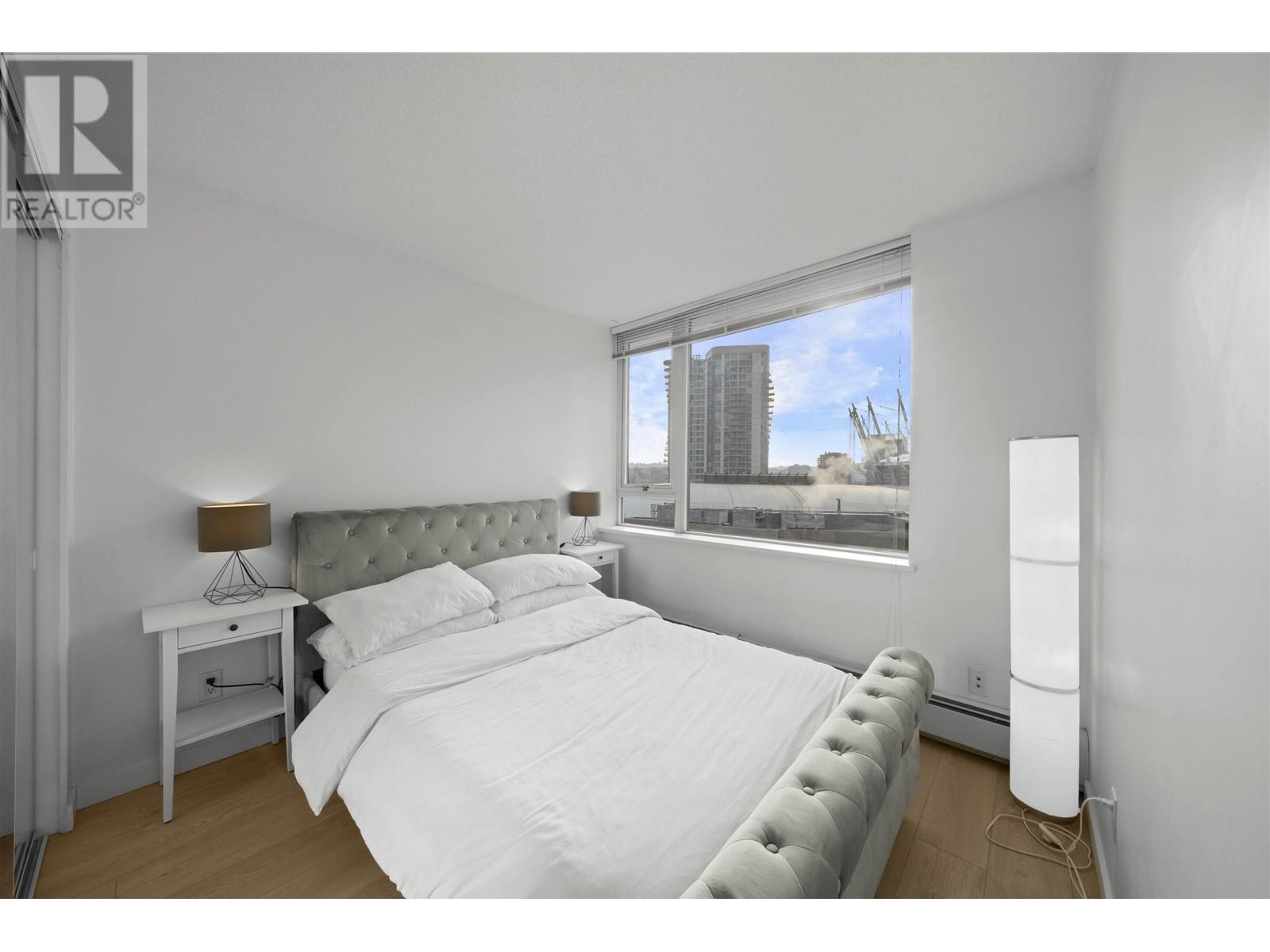 Listing Picture 13 of 27 : 1707 689 ABBOTT STREET, Vancouver / 溫哥華 - 魯藝地產 Yvonne Lu Group - MLS Medallion Club Member