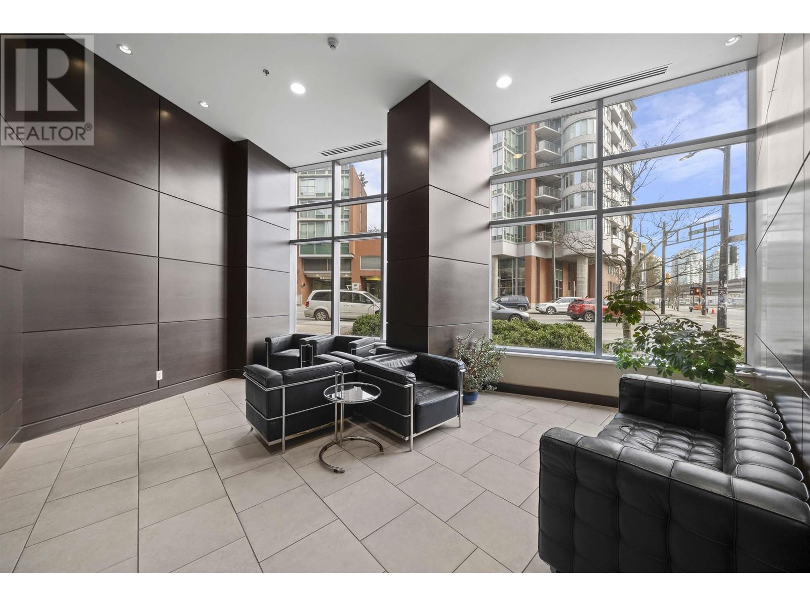 Listing Picture 24 of 27 : 1707 689 ABBOTT STREET, Vancouver / 溫哥華 - 魯藝地產 Yvonne Lu Group - MLS Medallion Club Member