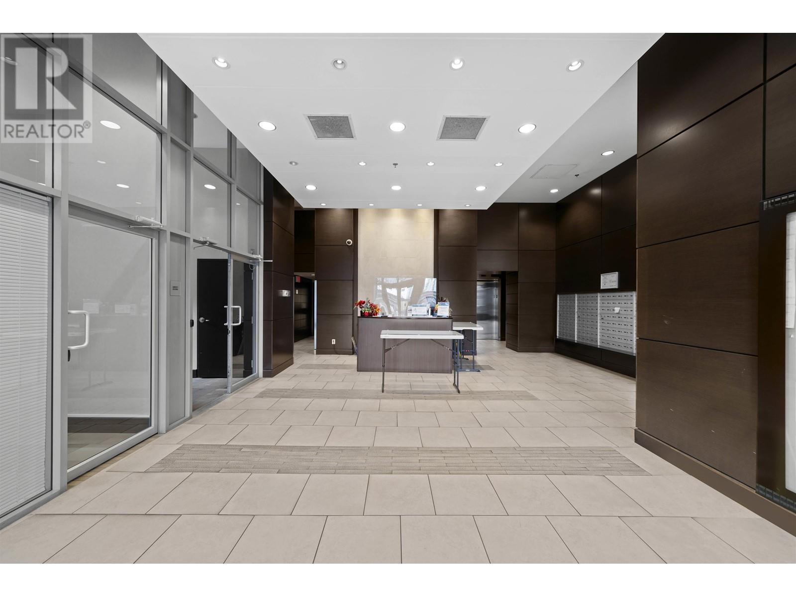 Listing Picture 25 of 27 : 1707 689 ABBOTT STREET, Vancouver / 溫哥華 - 魯藝地產 Yvonne Lu Group - MLS Medallion Club Member