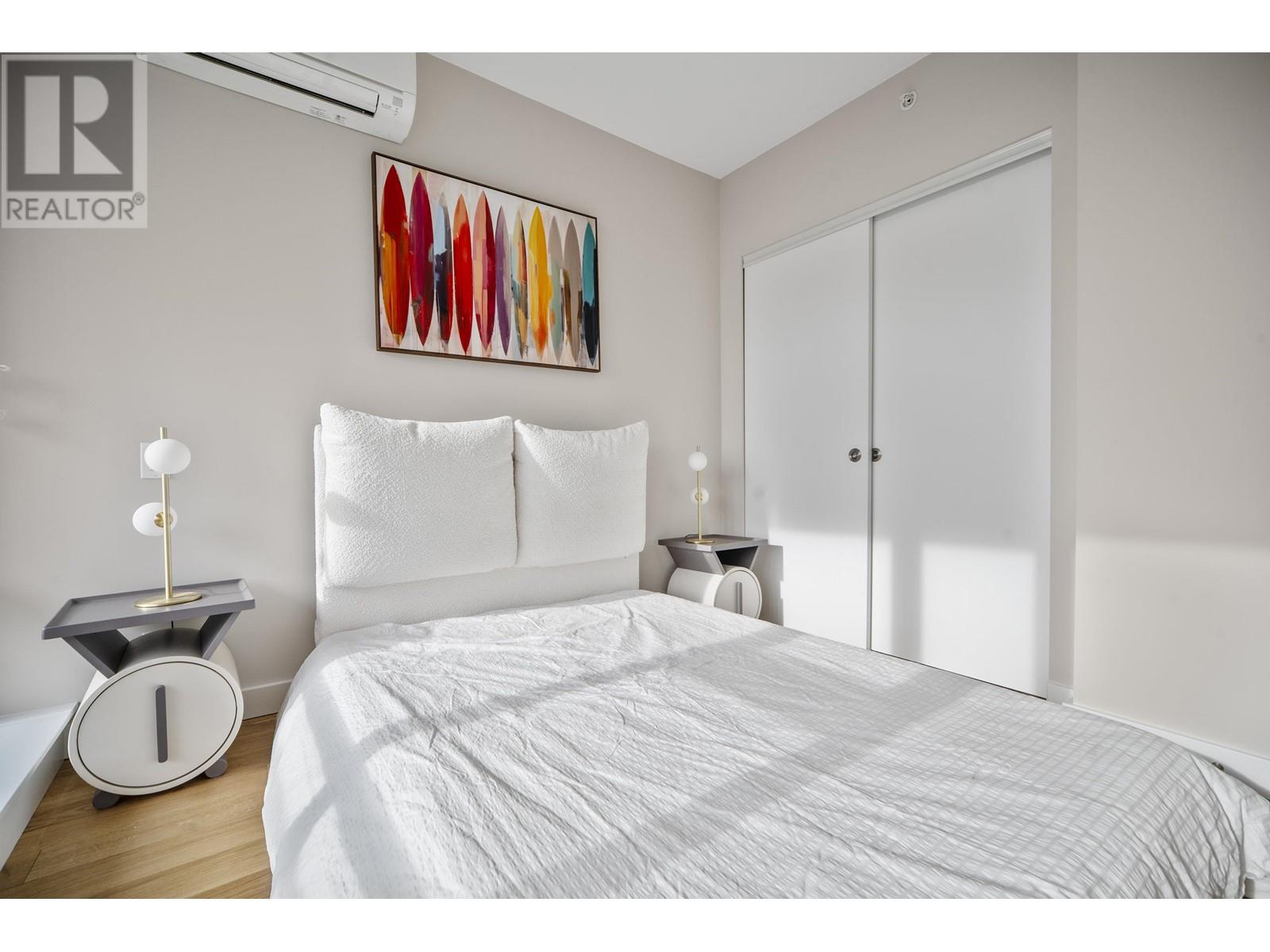 Listing Picture 13 of 29 : 6018 5511 HOLLYBRIDGE WAY, Richmond / 烈治文 - 魯藝地產 Yvonne Lu Group - MLS Medallion Club Member